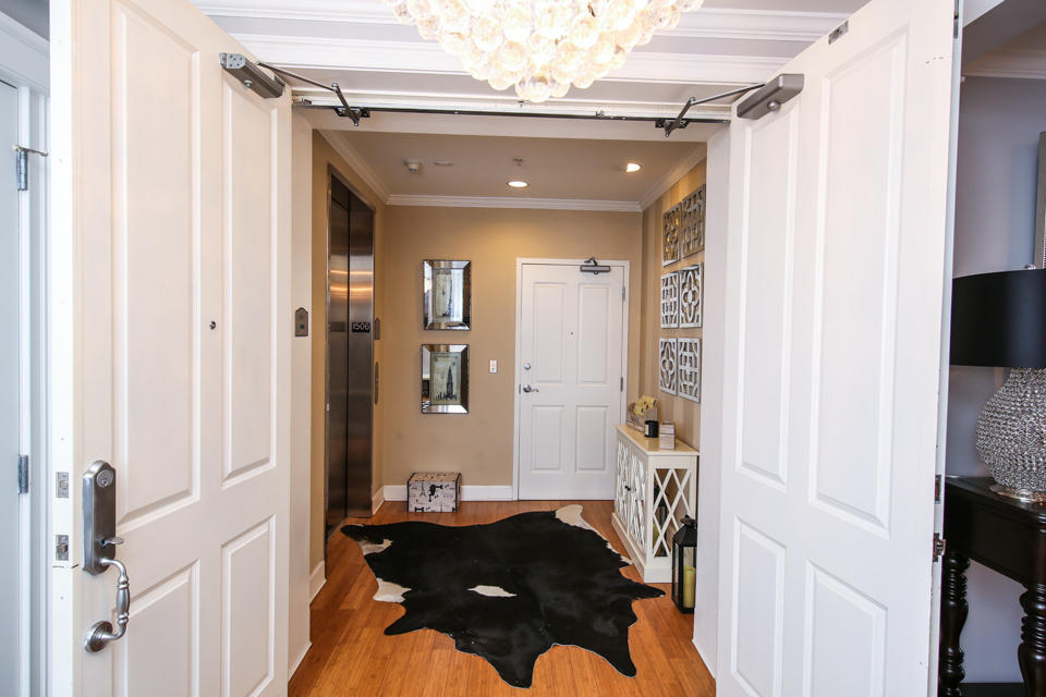 ONE WATER PLACE AT KELLY PLANTATION - Residential