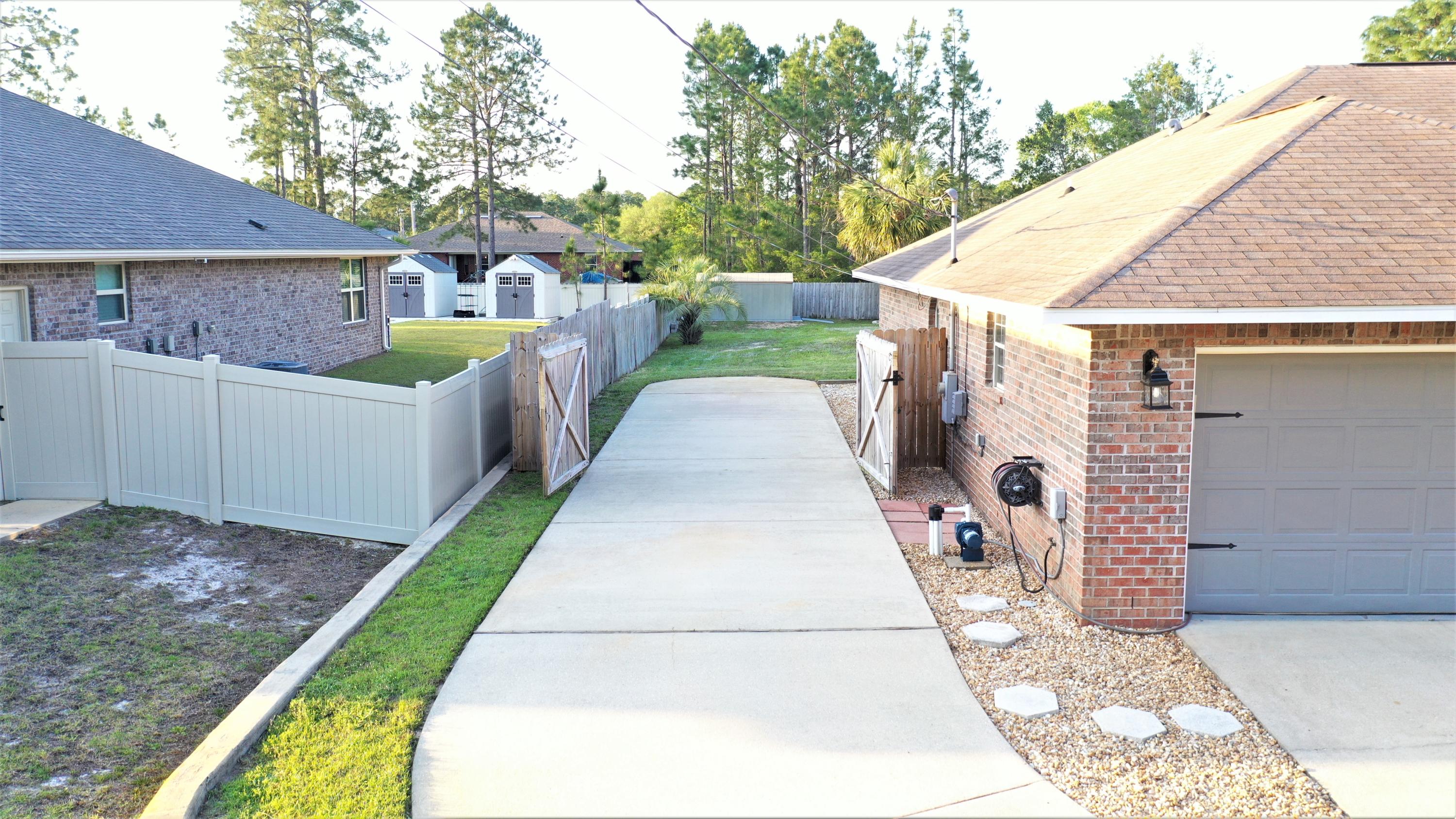 HOLLEY BY THE SEA - Residential