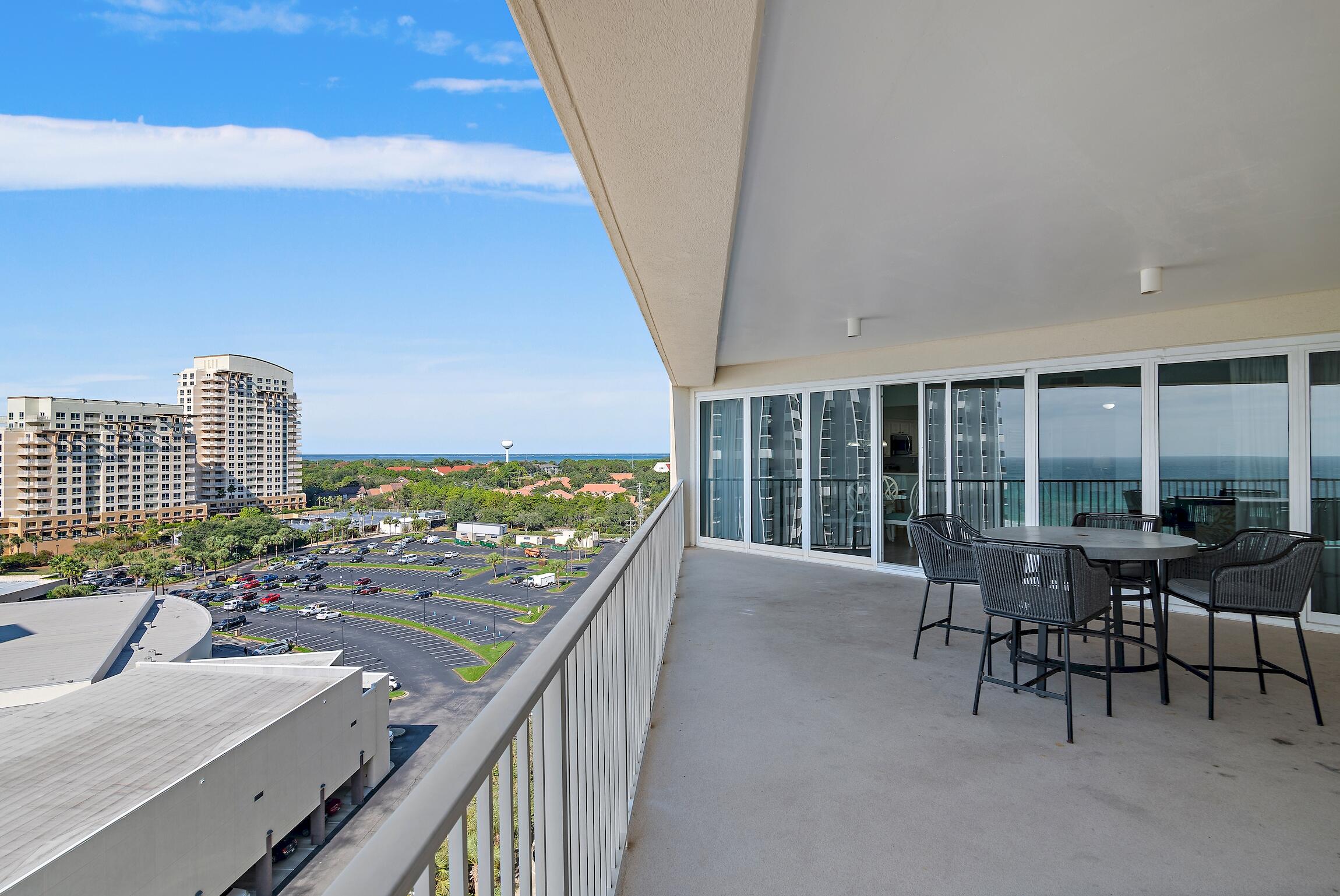 TIDES AT TOPS'L - Residential