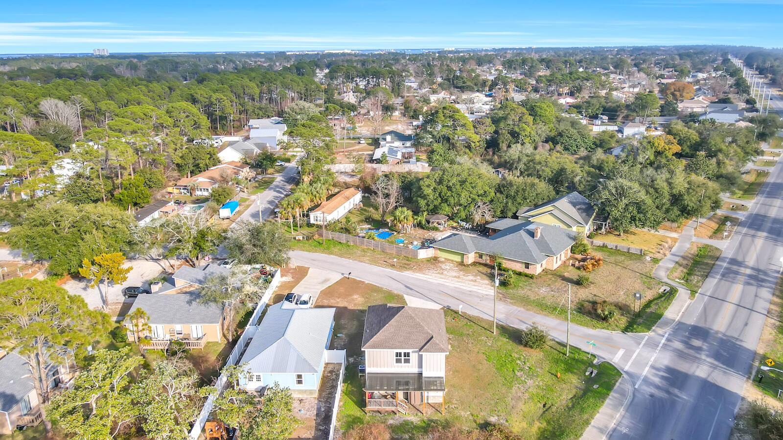 NO RECORDED SUBDIVISION - Residential