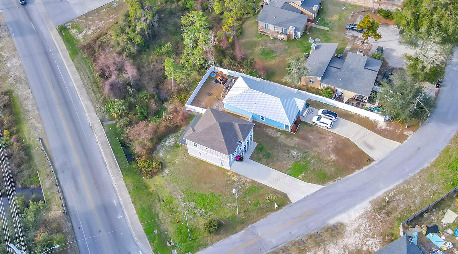 NO RECORDED SUBDIVISION - Residential