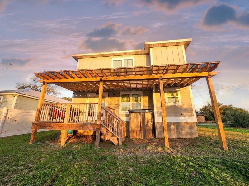 NO RECORDED SUBDIVISION - Residential