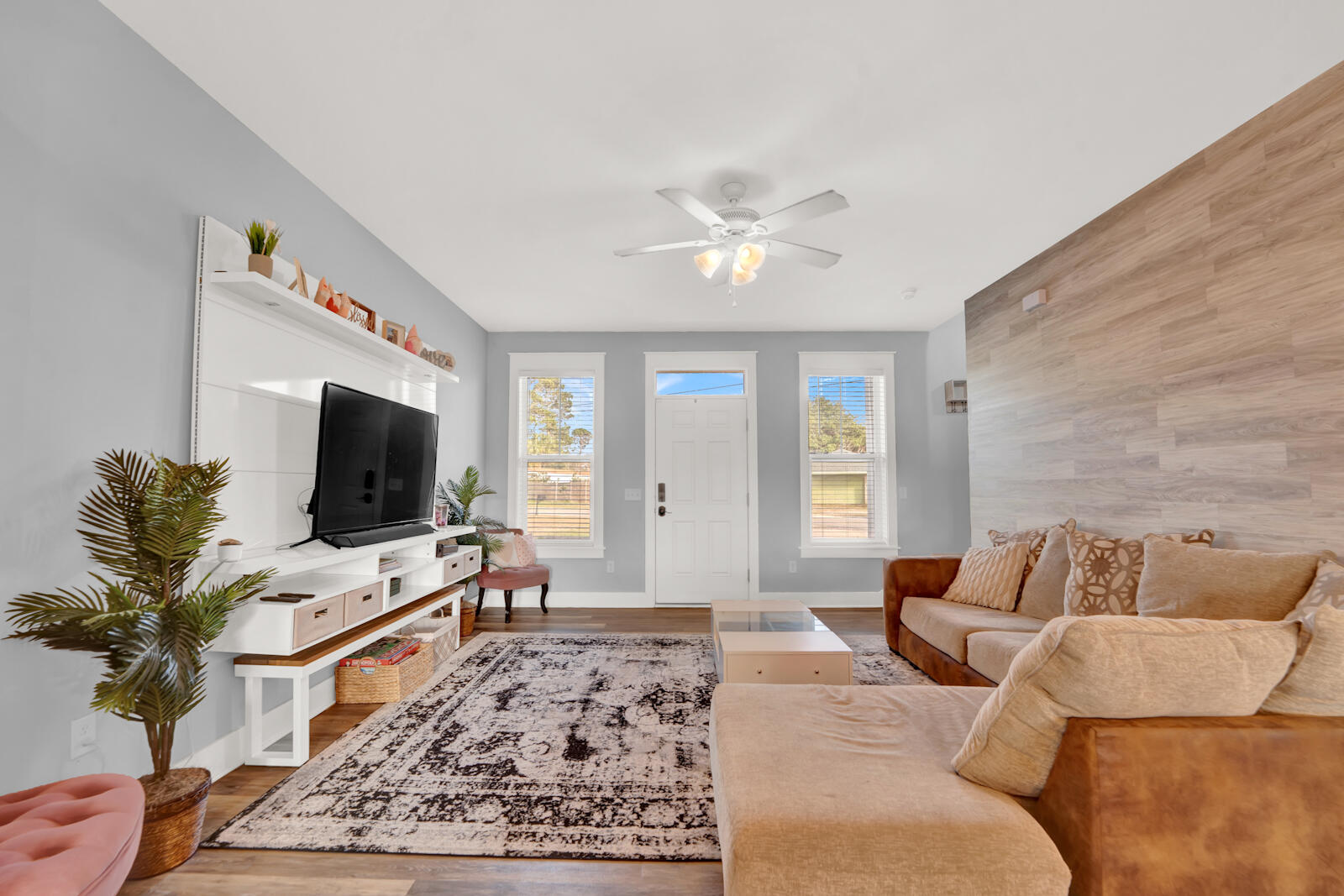 NO RECORDED SUBDIVISION - Residential