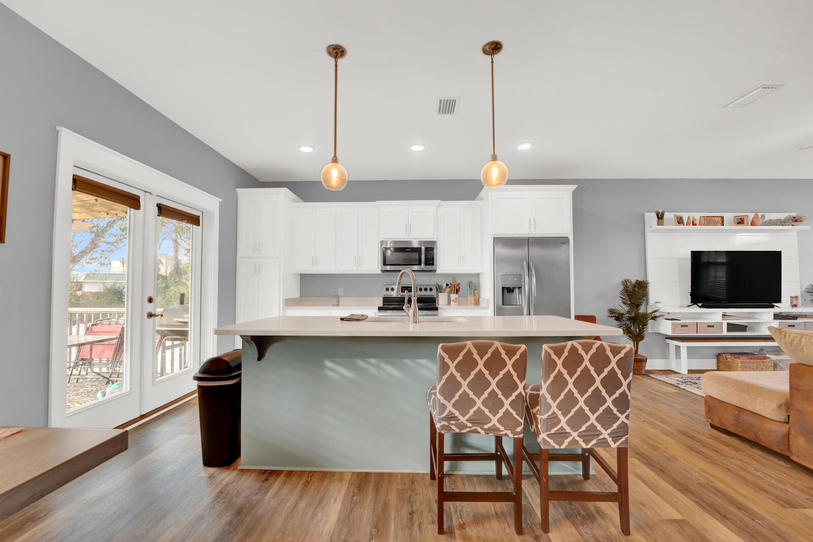 NO RECORDED SUBDIVISION - Residential