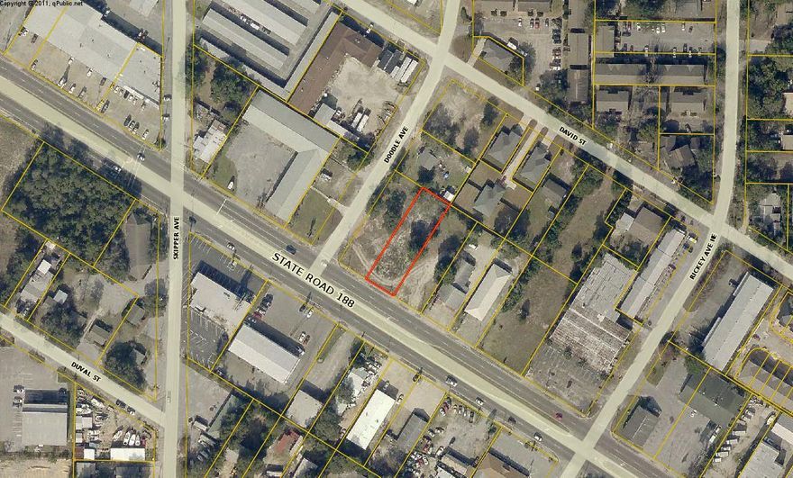 Corner Lot with with 180 foot on Racetrack and 200 ft deep allows numerous build options. 3 lots total +/- .83 acres.