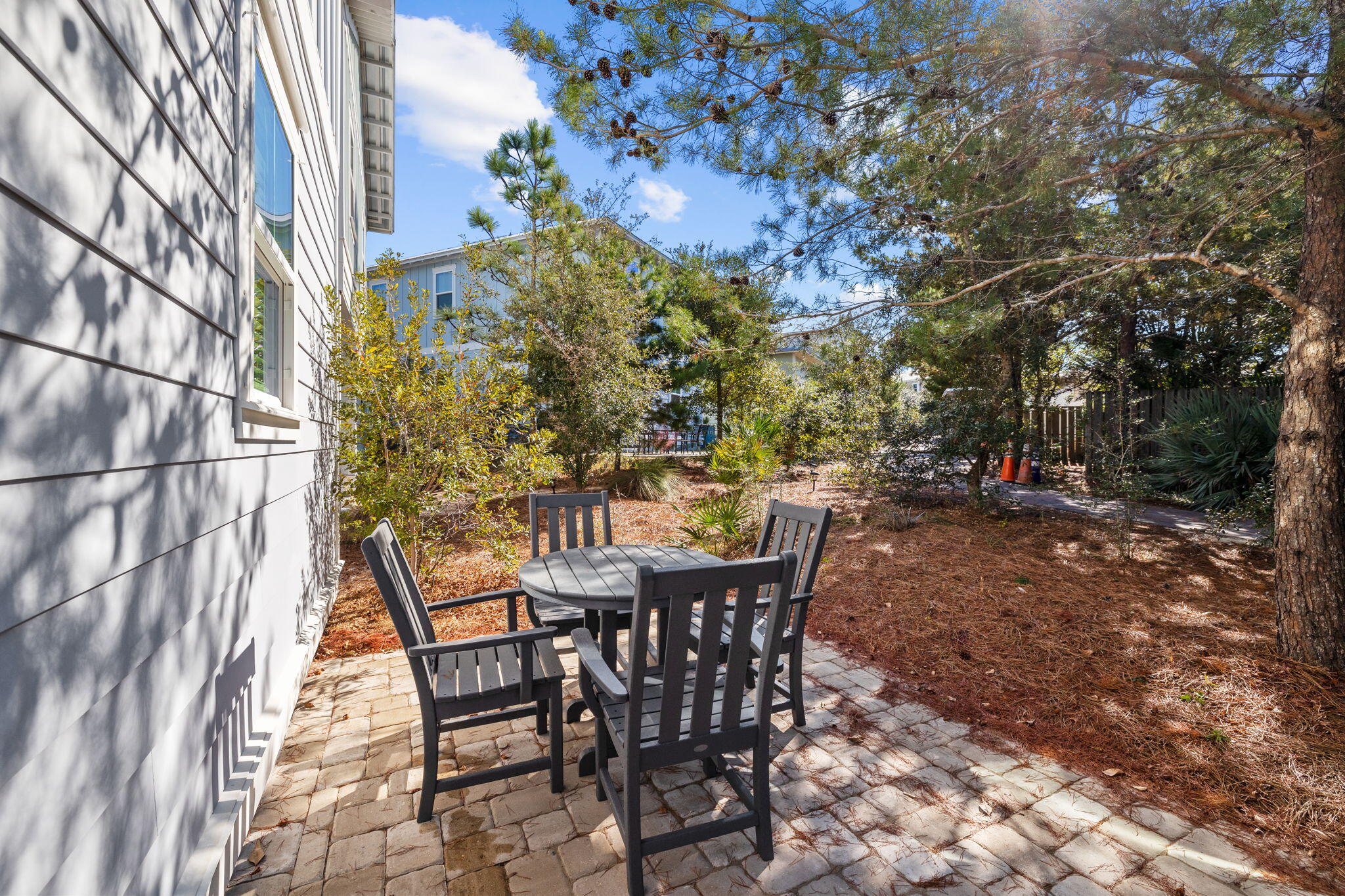 HIGHLAND PARKS - Residential