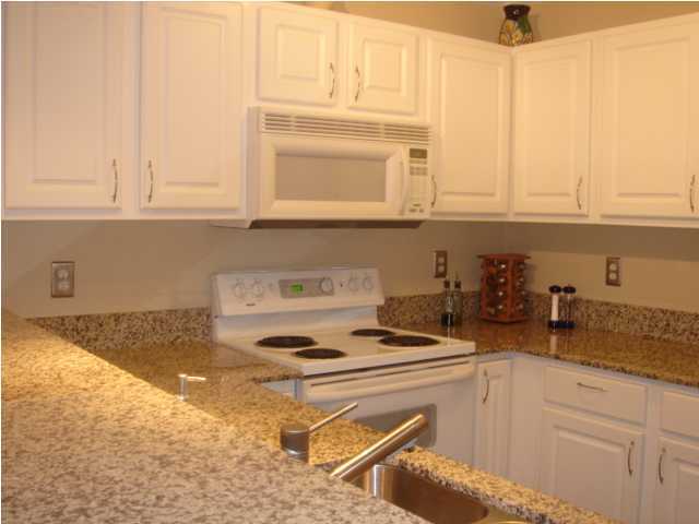 OAK PARK TOWNHOMES - Residential