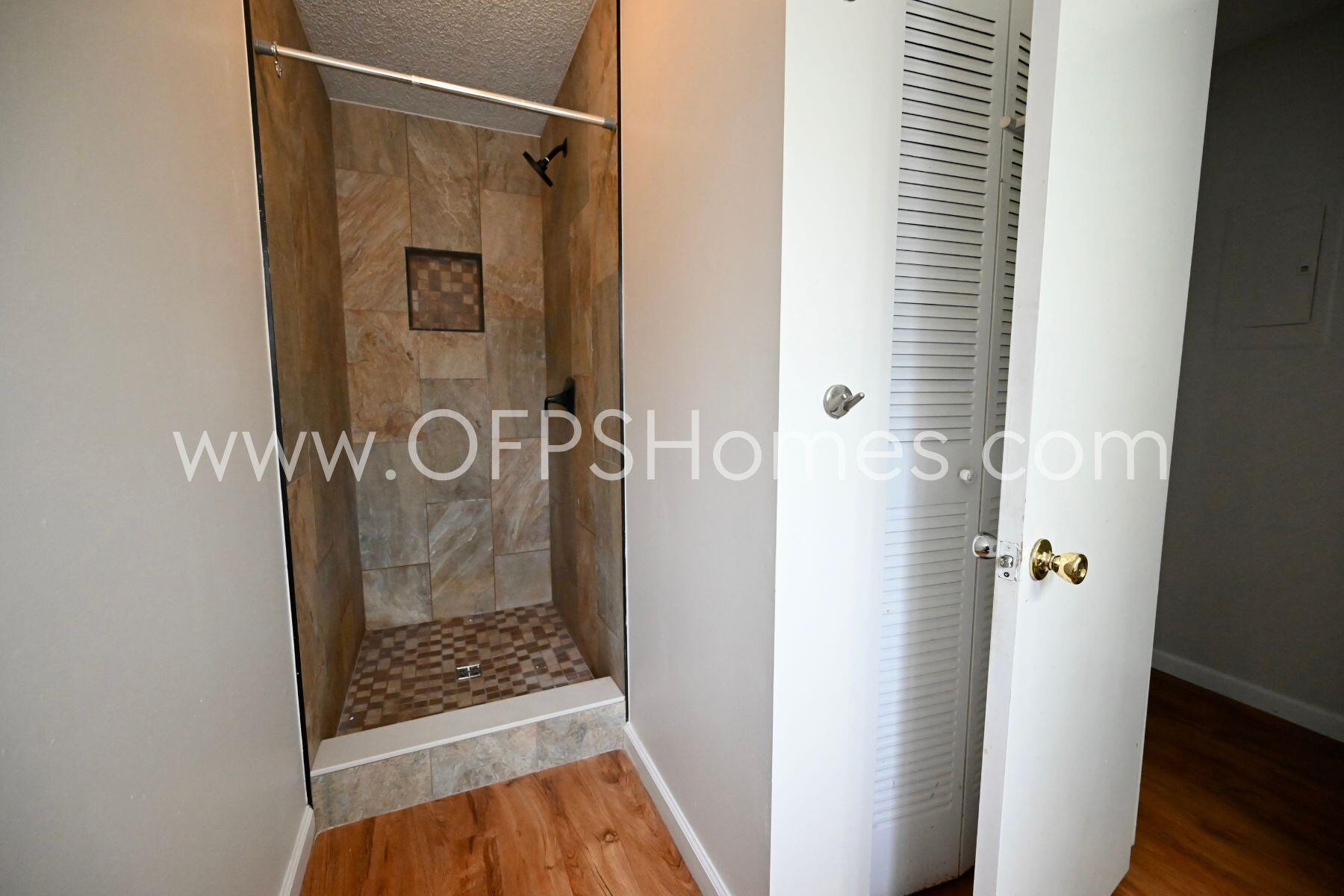 NEW WALTON VILLAGE - Residential Lease