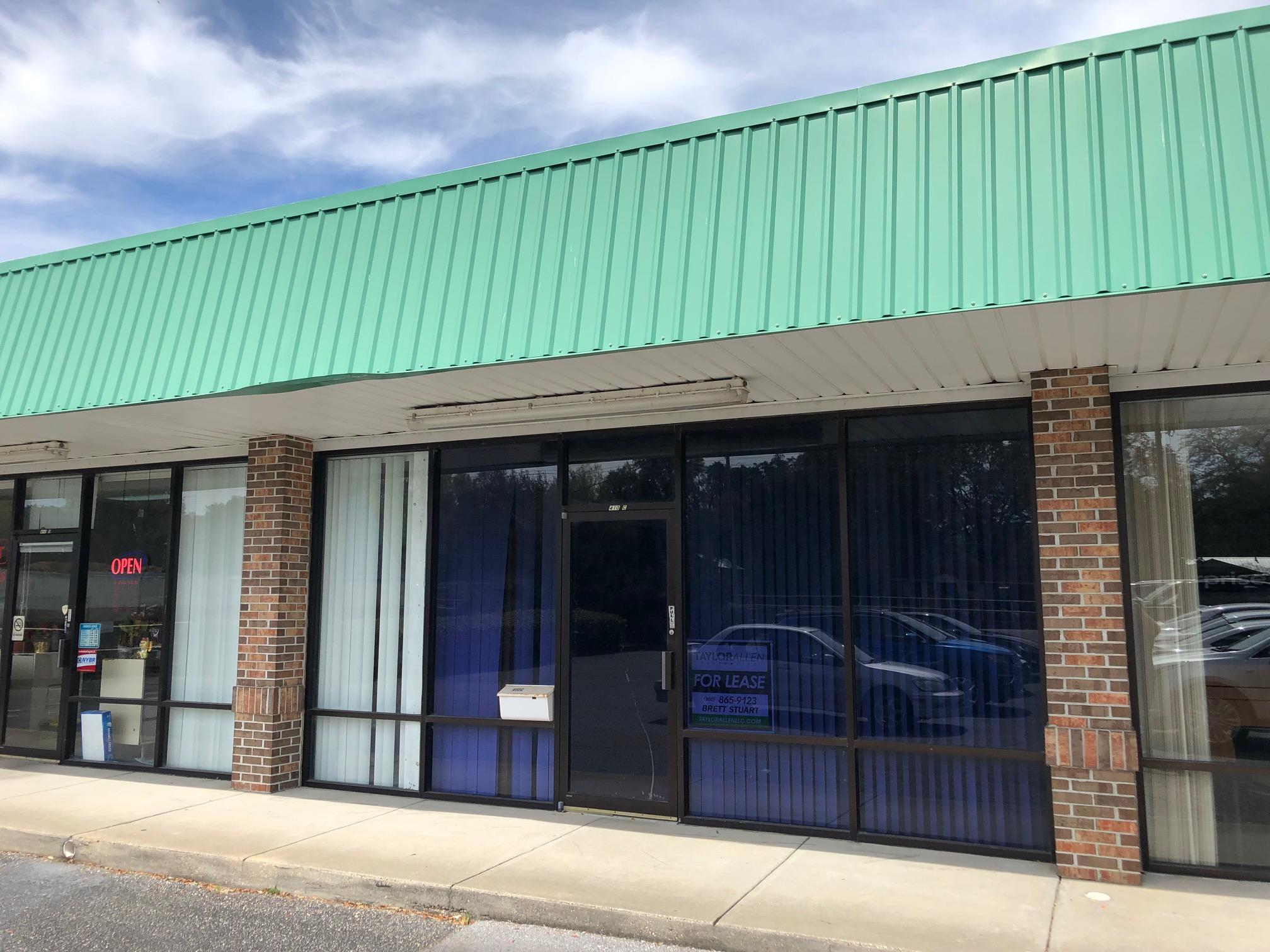 Centrally located in Okaloosa County, Pointe Plaza is located in Valparaiso just west of Highway 20. This 1,000 SF unit has a current build-out to include a small reception area, hallway down the left side, 2 executive offices, two restrooms, & small work space. Each tenant has the ability to place signage above its door as well as on the existing pylon signage on Government Avenue. Lease rate is $14/SF + $3.25/SF + sales tax = $1526.63 per month......We have space ranging from 1000 ~ 9600 SF available.