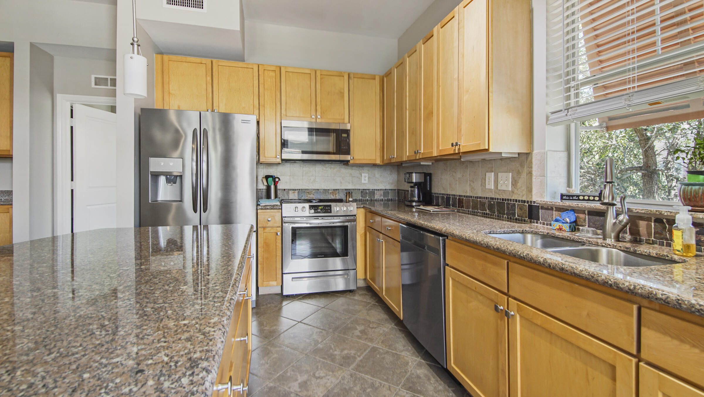 ISLAND RESERVE - Residential