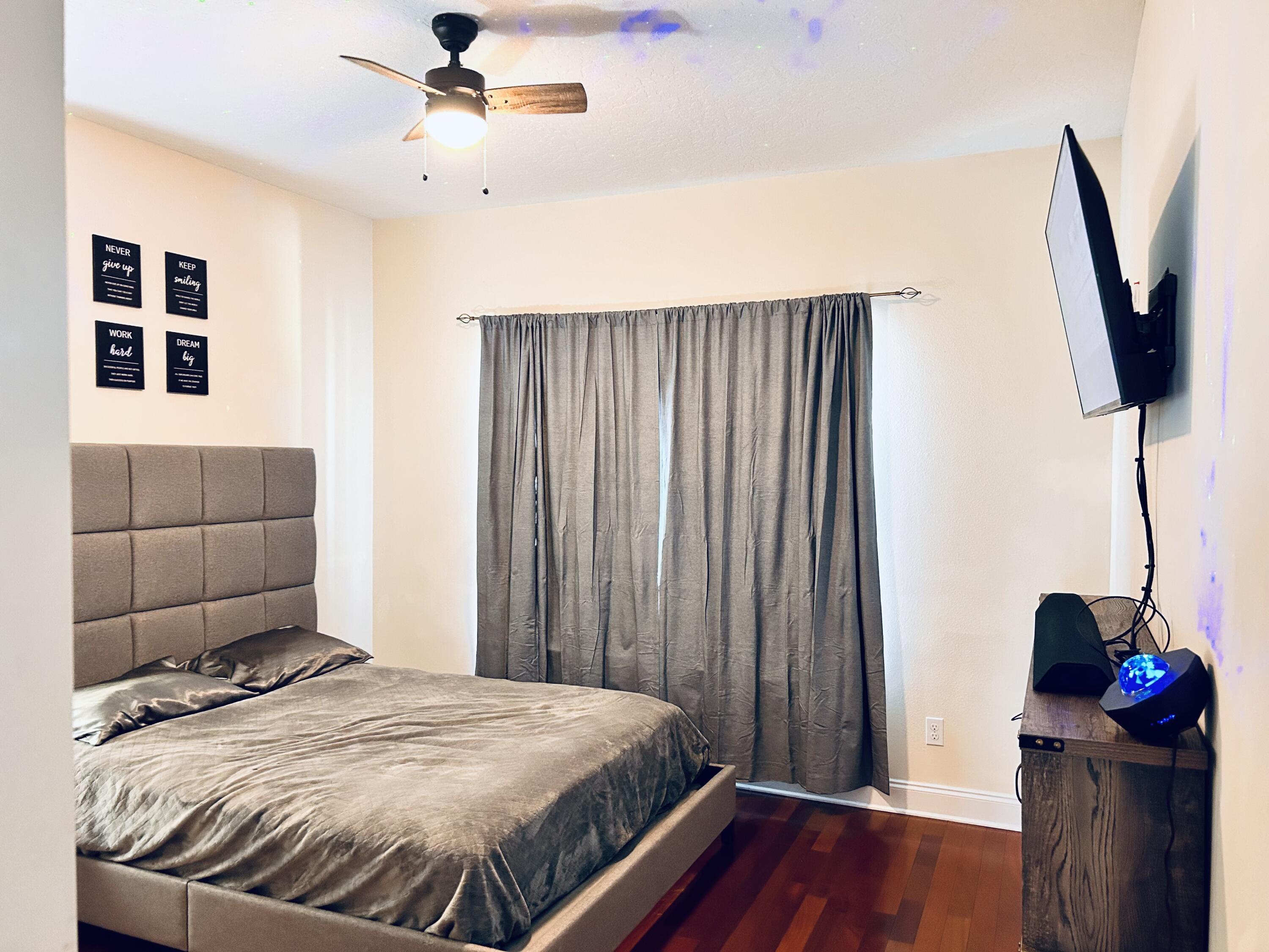 CRESCENT SHORES - Residential Lease