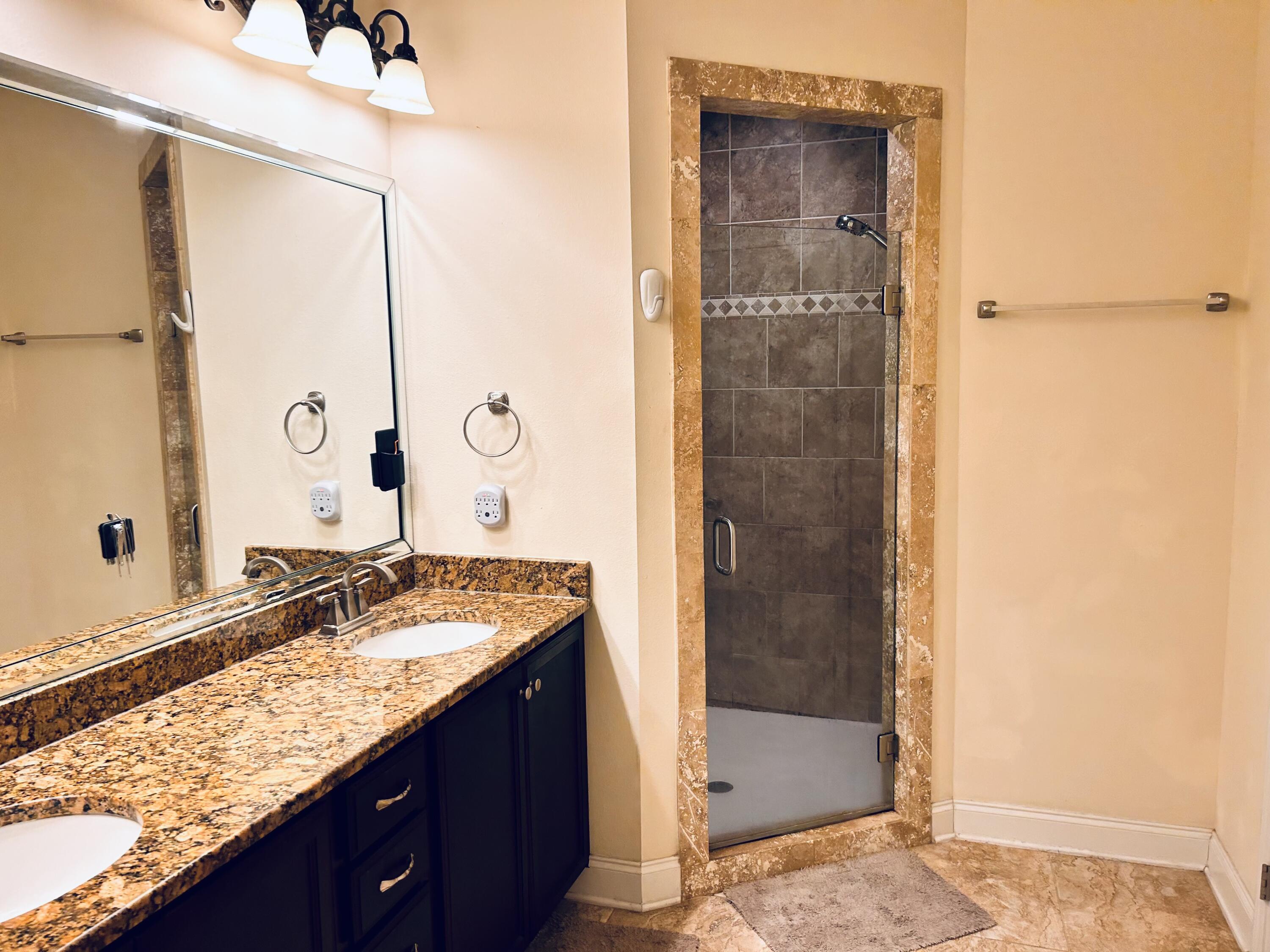 CRESCENT SHORES - Residential Lease