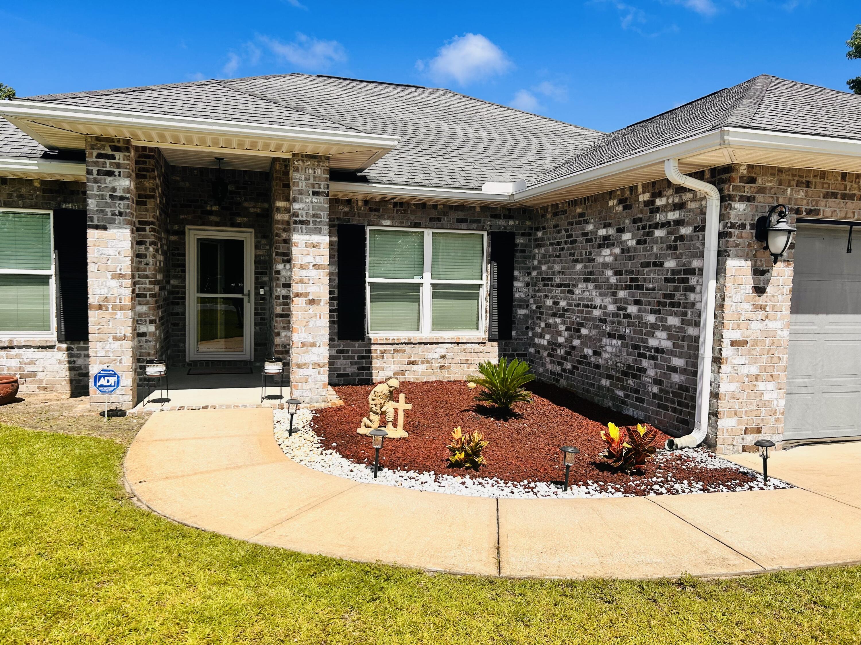 CRESCENT SHORES - Residential Lease