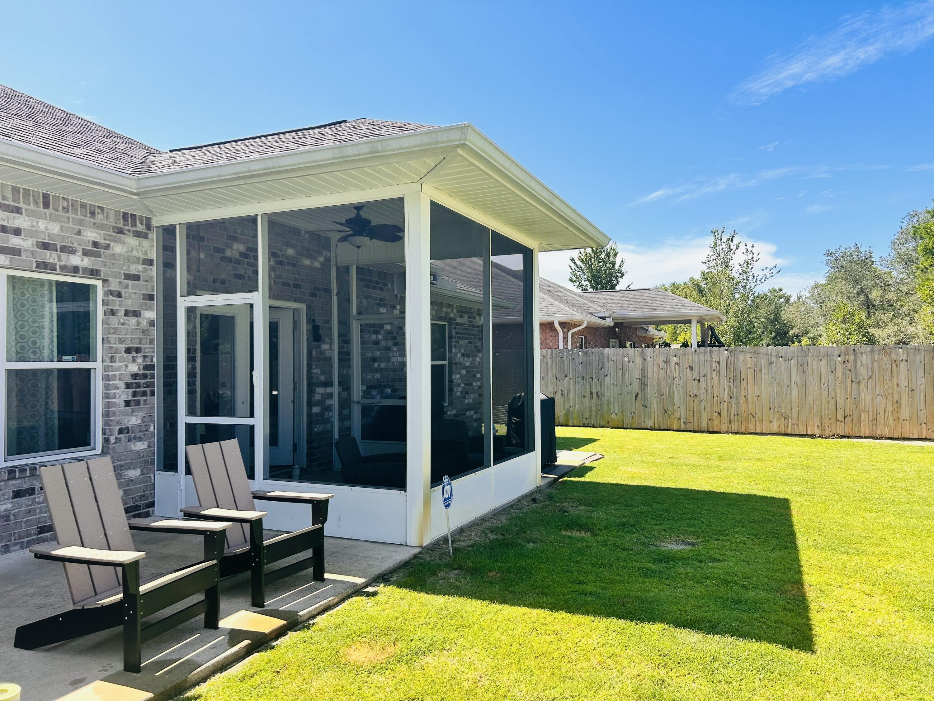 CRESCENT SHORES - Residential Lease