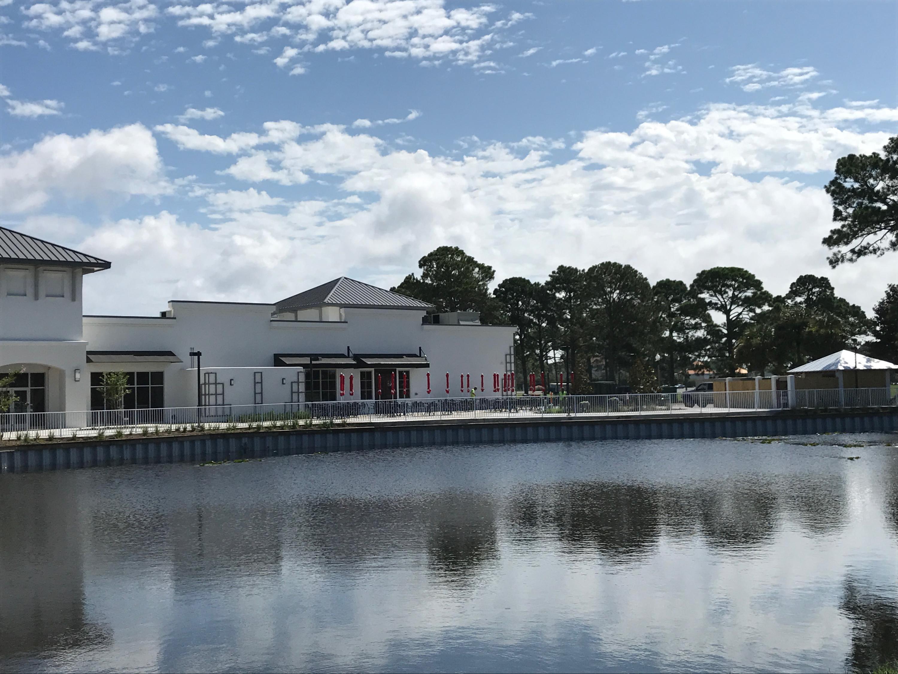 Seascape Condo Garden Villa - Residential