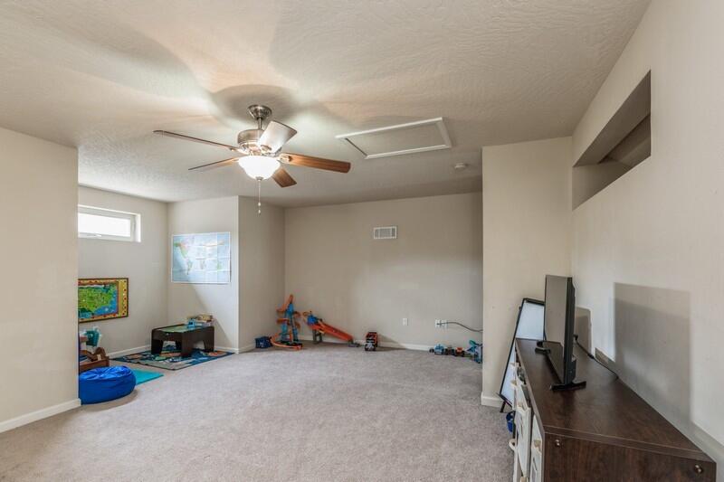 DUGGAN POND ESTATES - Residential