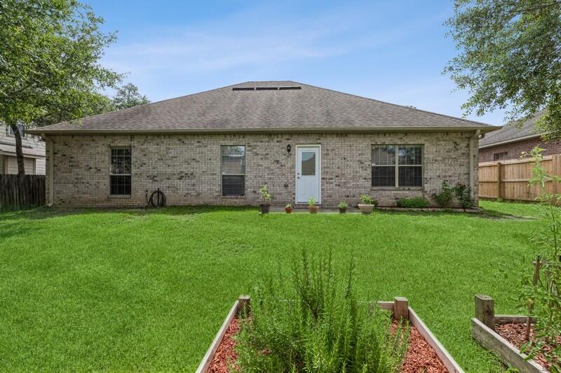 DUGGAN POND ESTATES - Residential