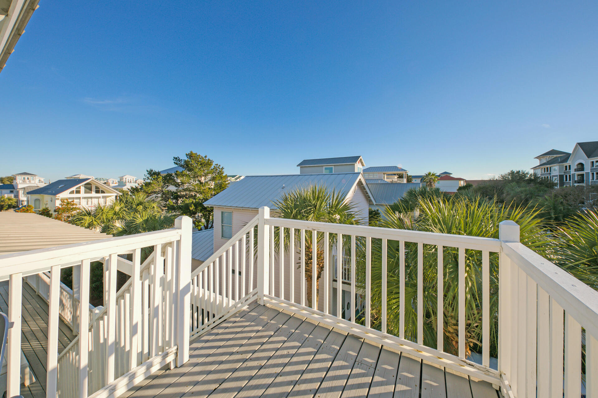 CRYSTAL BEACH - Residential