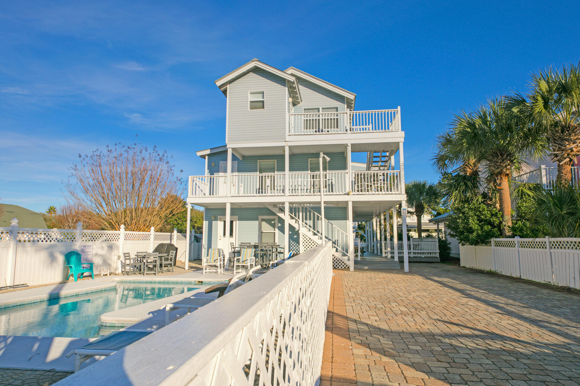 CRYSTAL BEACH - Residential