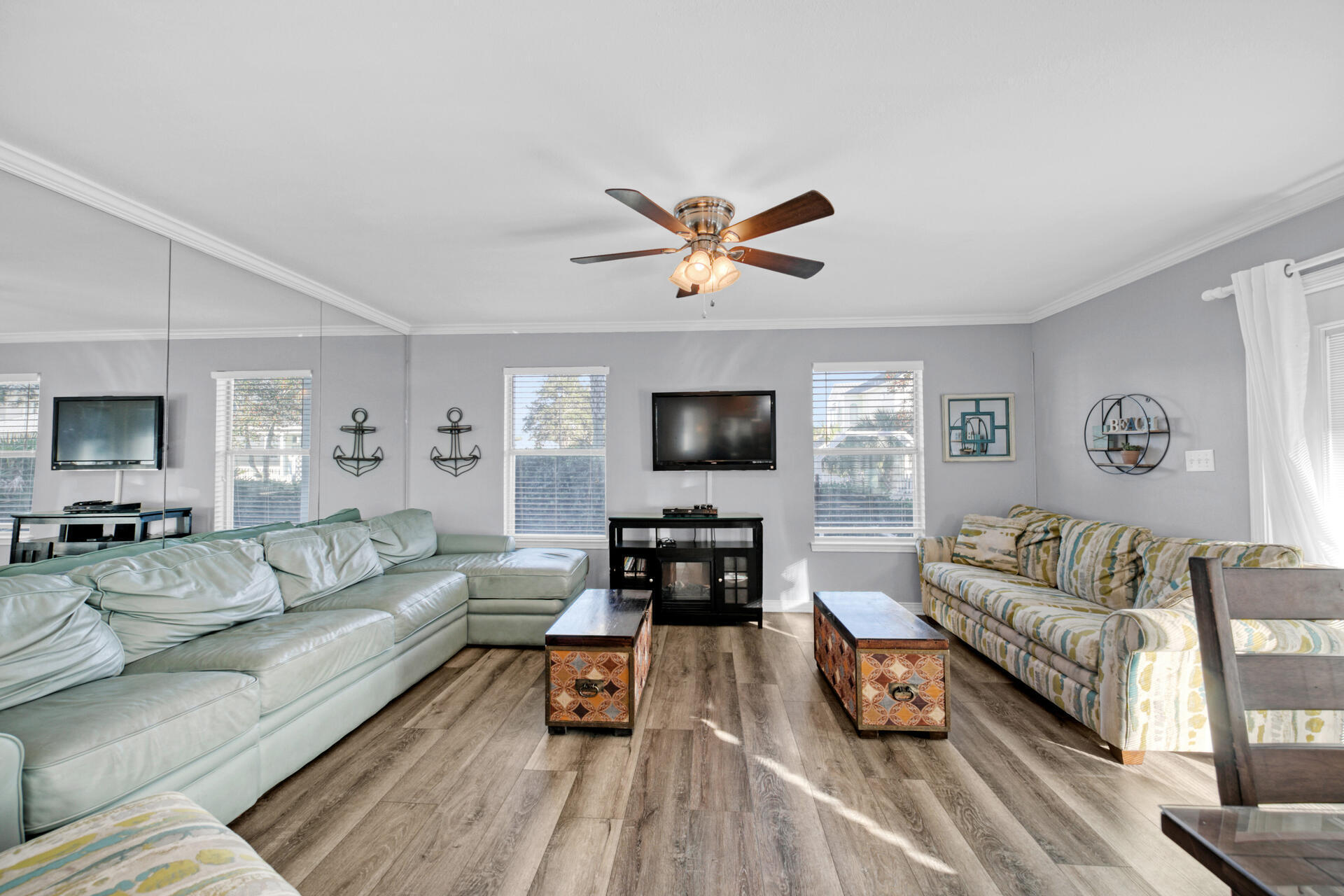 CRYSTAL BEACH - Residential