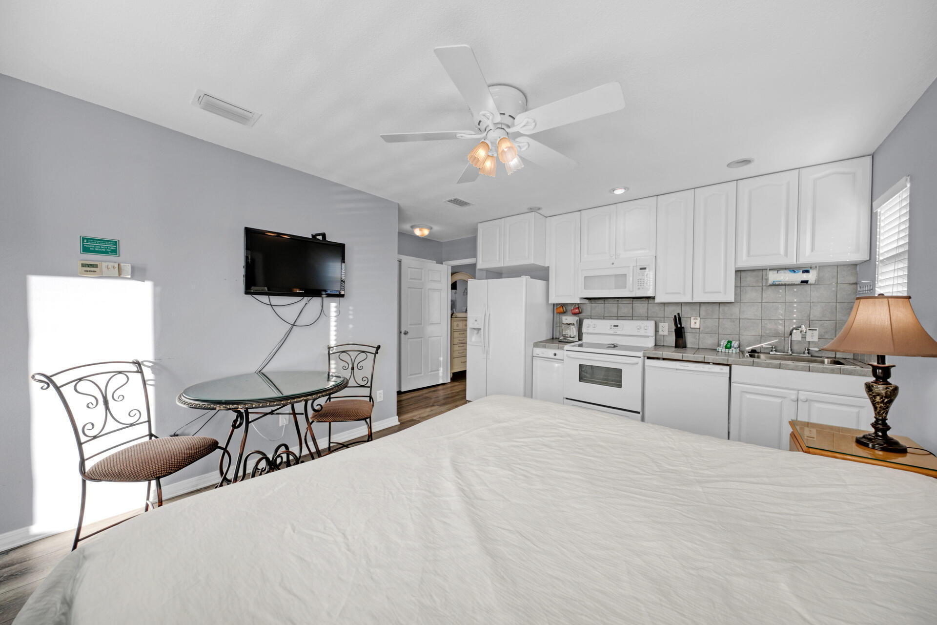 CRYSTAL BEACH - Residential
