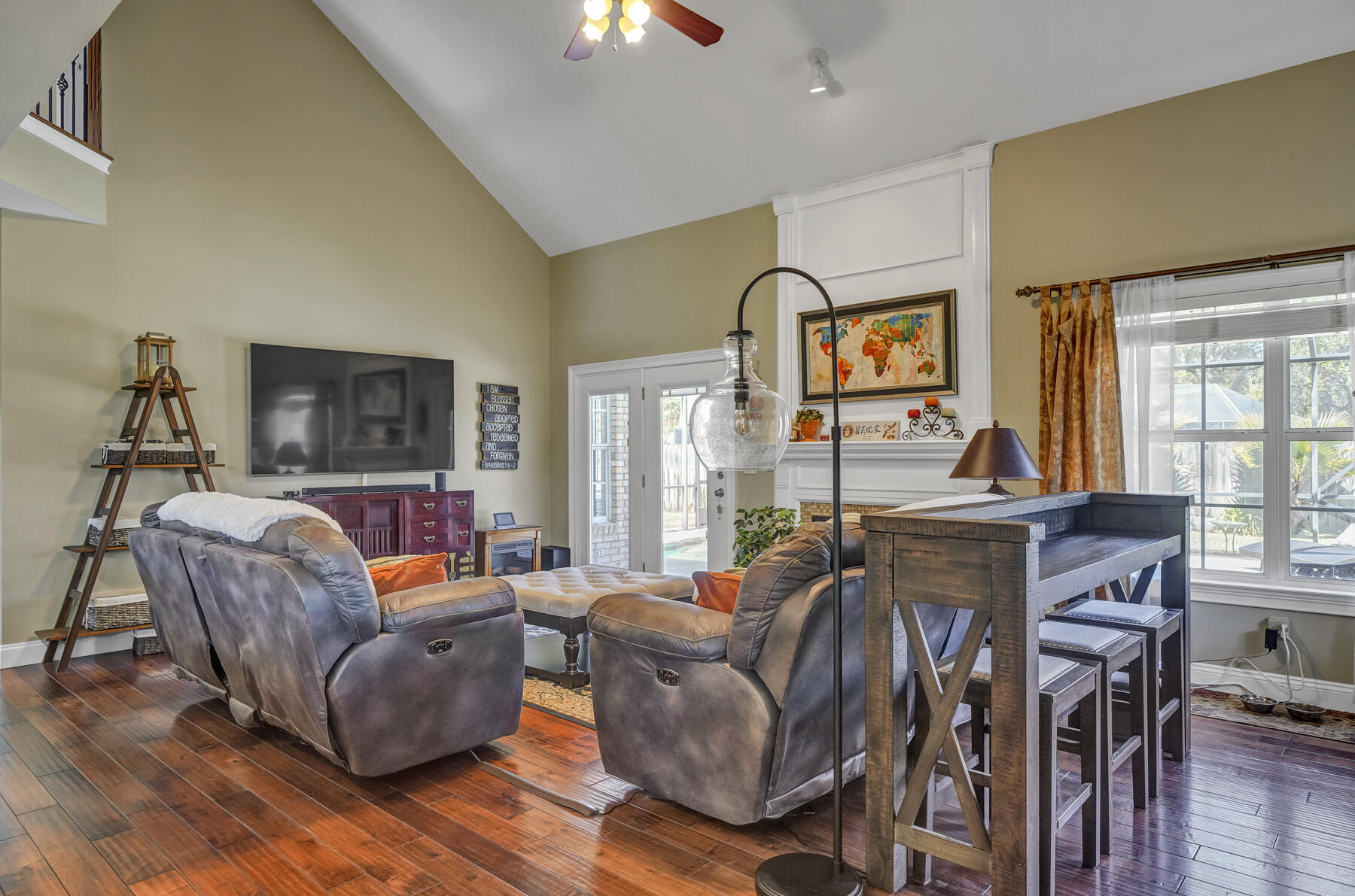 INDIAN SHORES PH 1 - Residential
