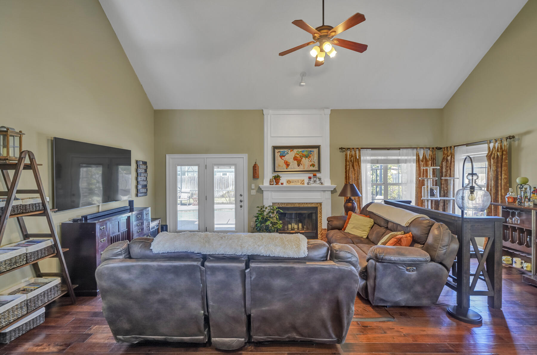 INDIAN SHORES PH 1 - Residential