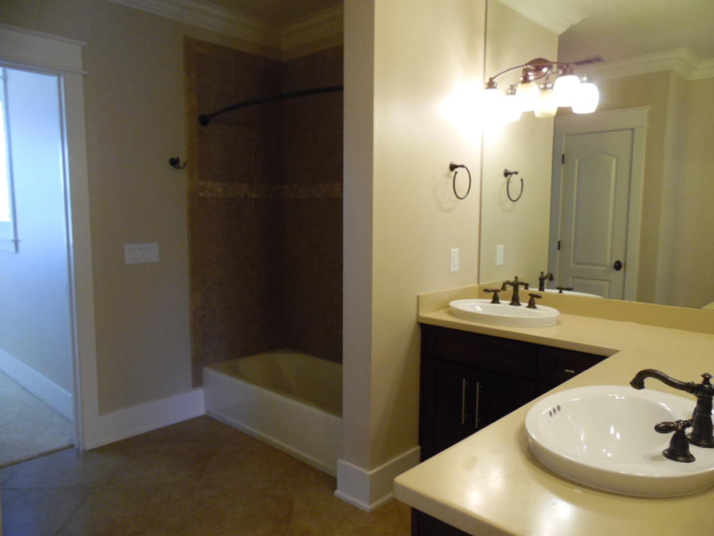 CALUSA BAY S/D - Residential