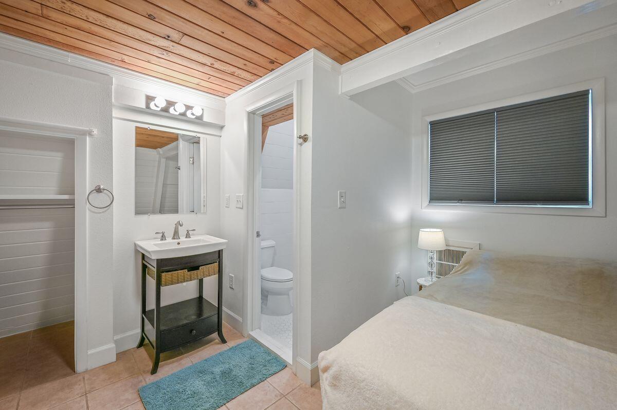 SEAGROVE 1ST ADDN - Residential