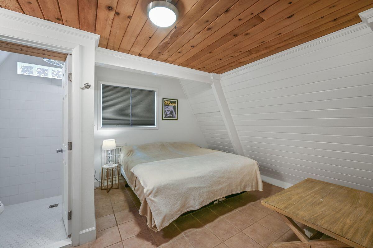 SEAGROVE 1ST ADDN - Residential