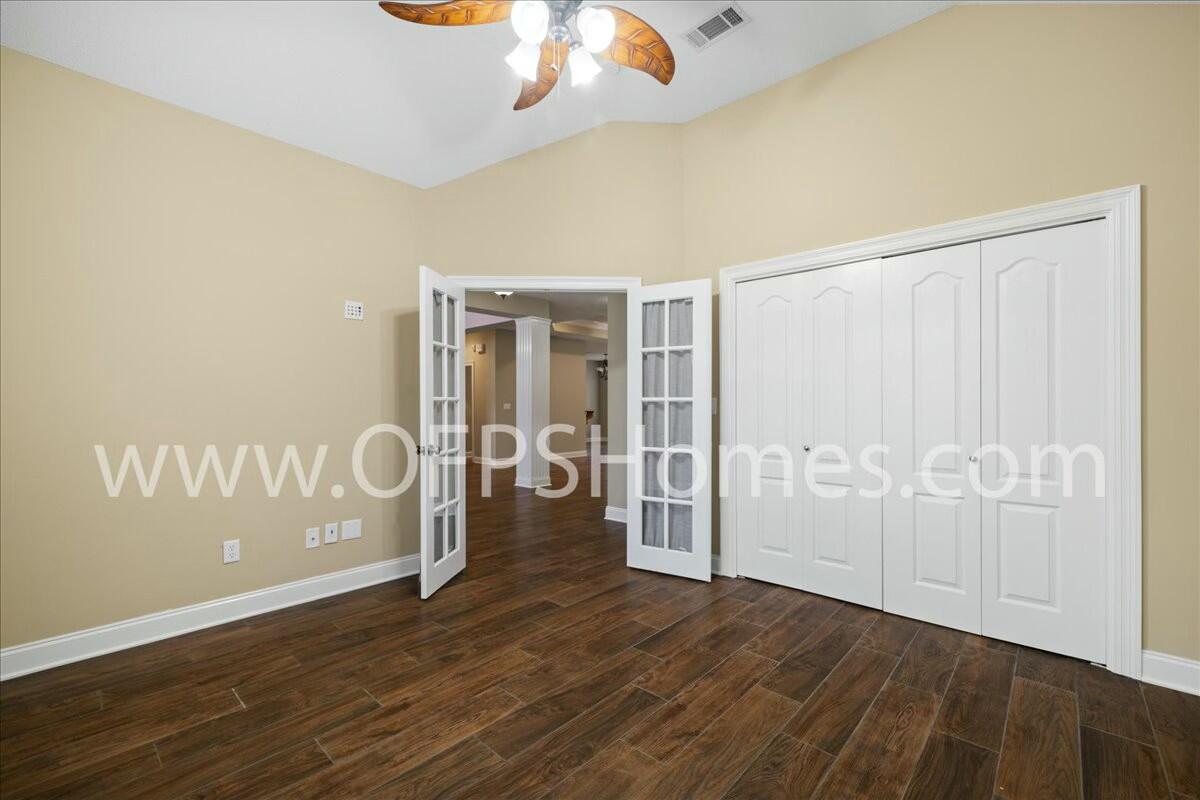 CLAIRE'S VINEYARD - Residential Lease