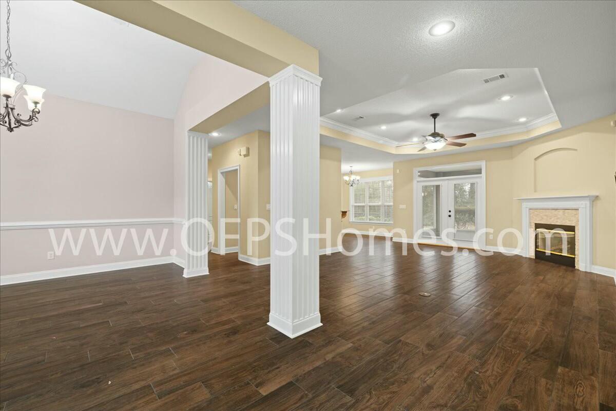 CLAIRE'S VINEYARD - Residential Lease