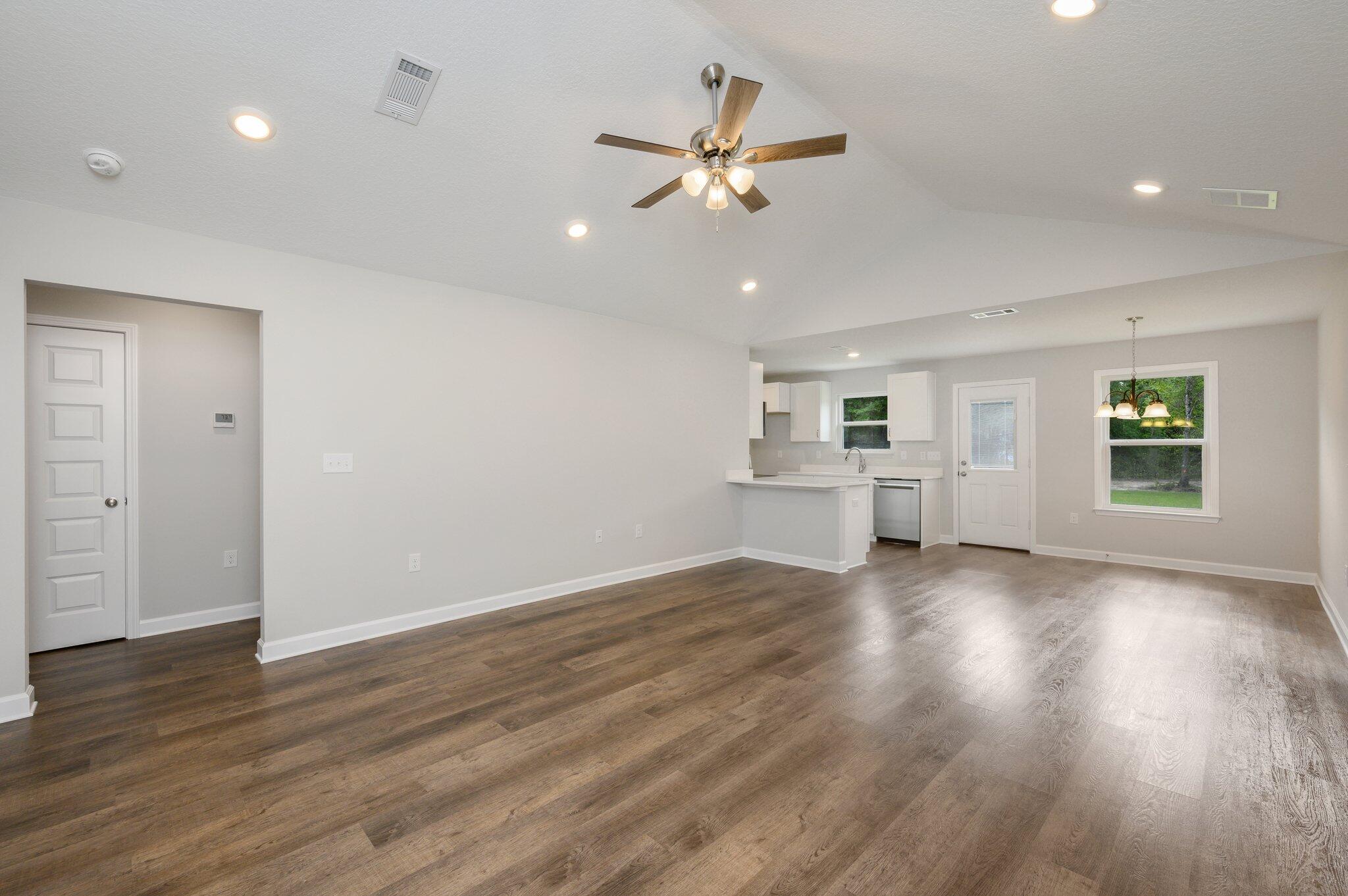 BEACONS BEND SOUTH - Residential