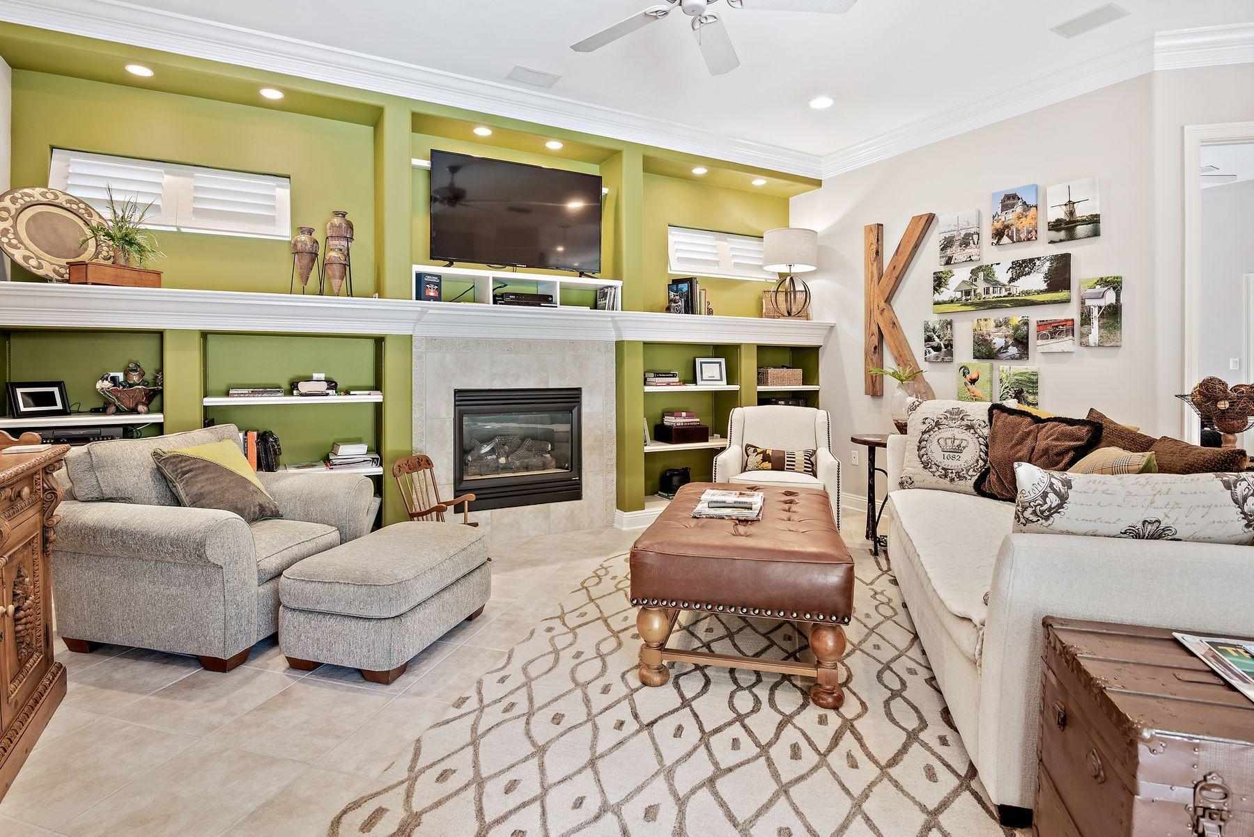 BAYTOWNE AVE EAST - Residential