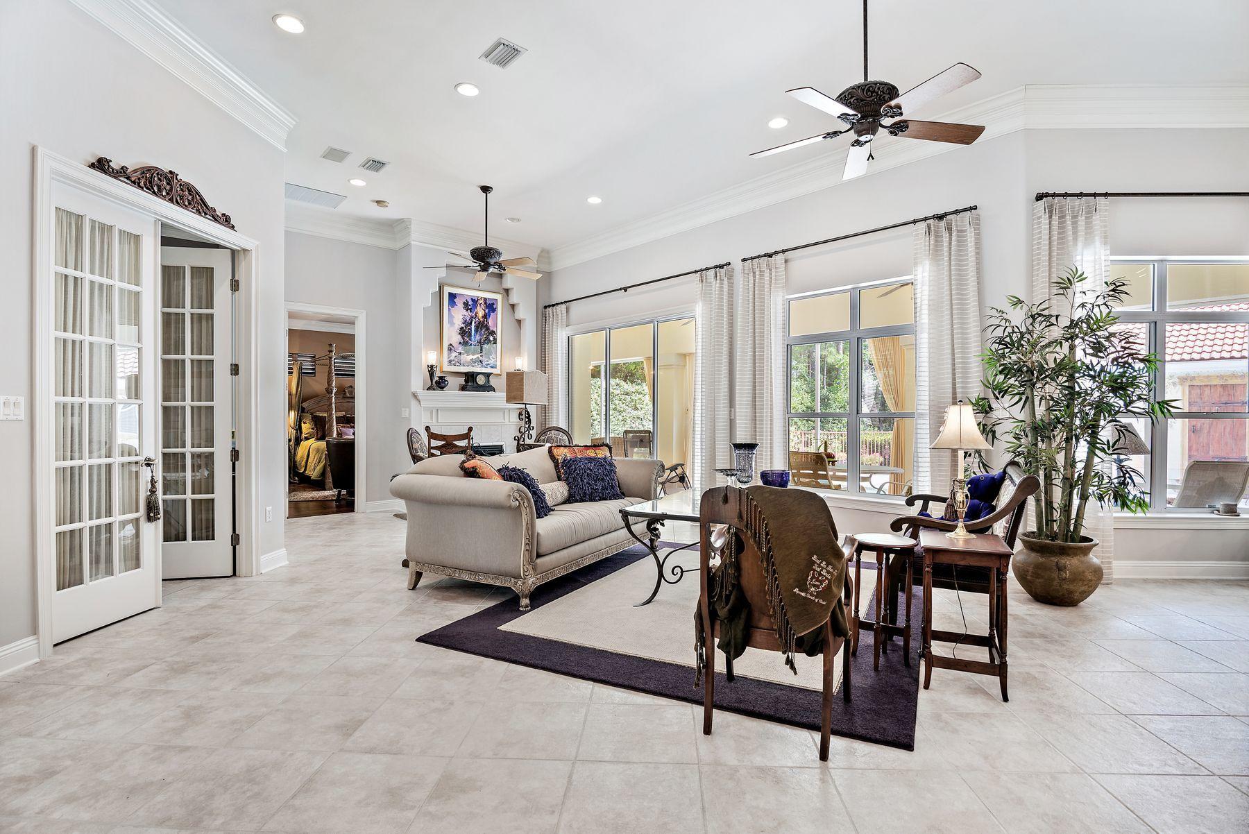 BAYTOWNE AVE EAST - Residential