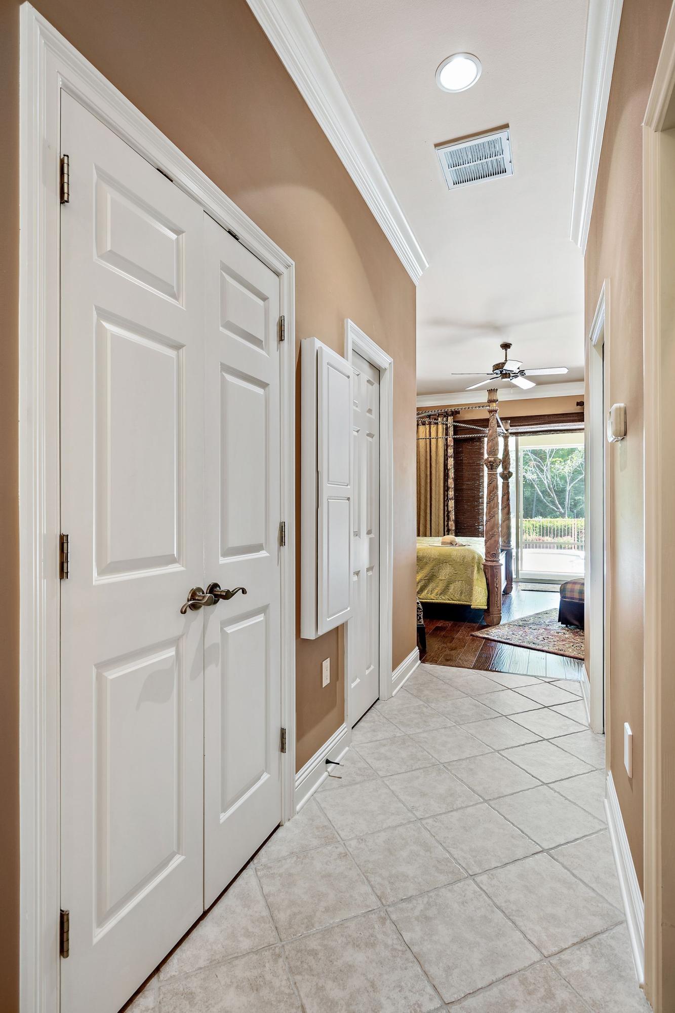 BAYTOWNE AVE EAST - Residential