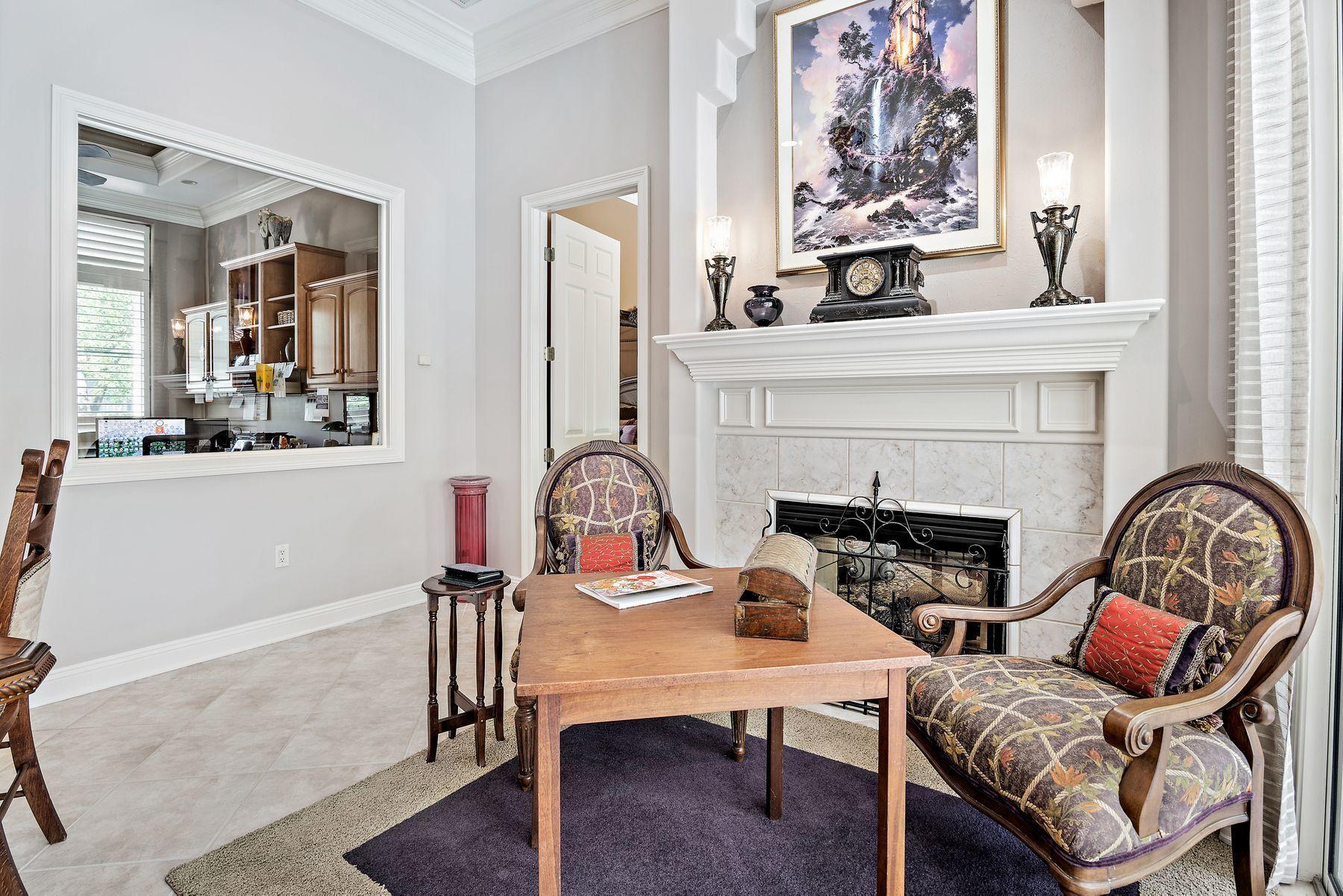 BAYTOWNE AVE EAST - Residential