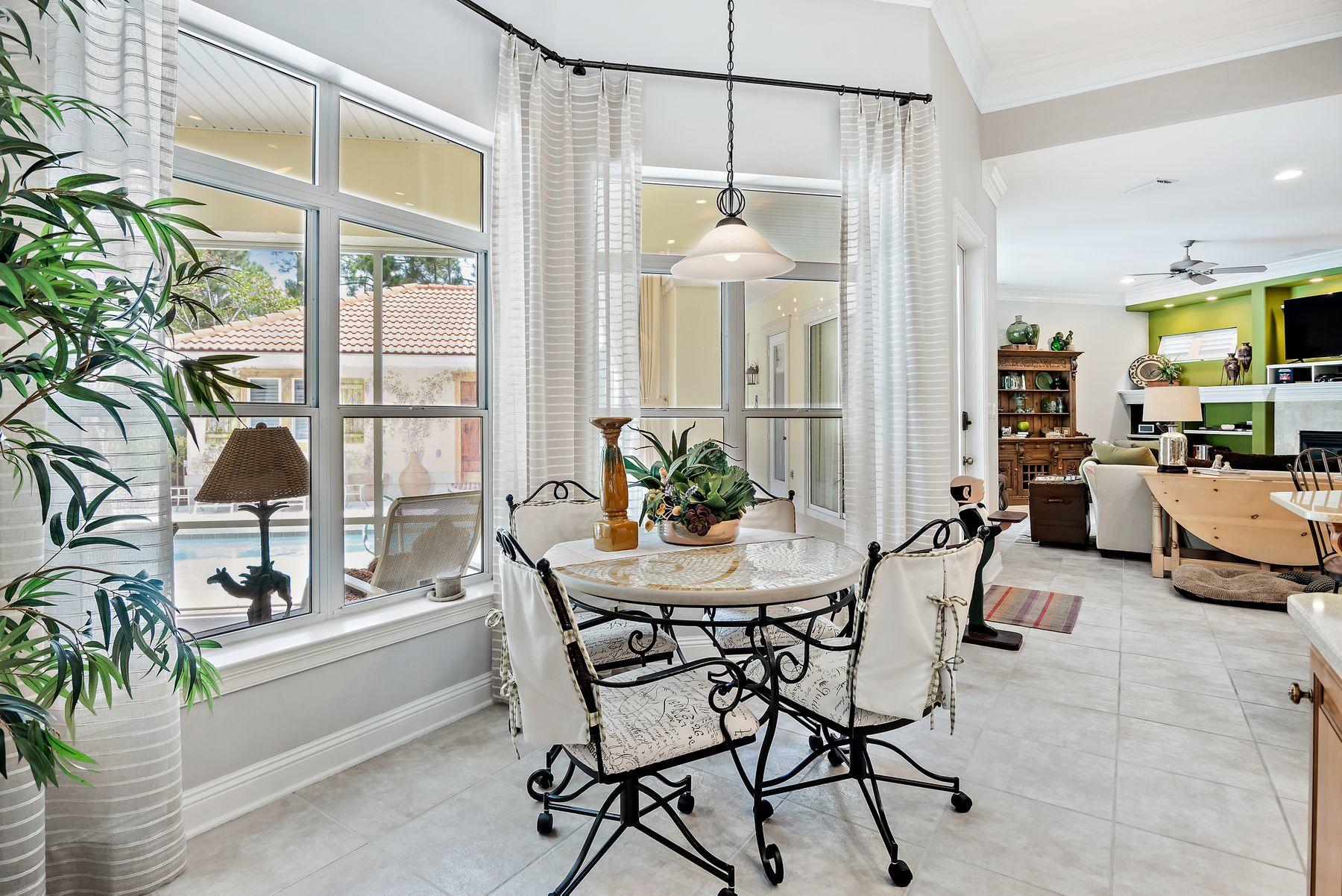 BAYTOWNE AVE EAST - Residential