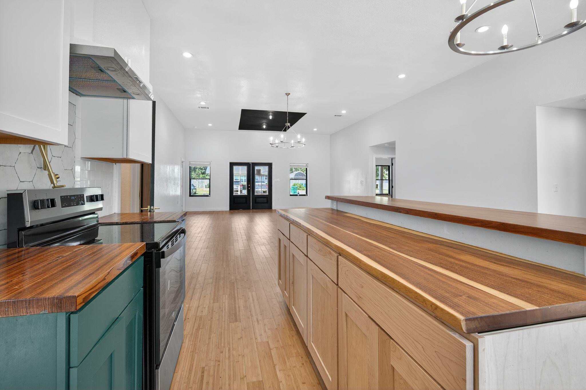 WYNNEHAVEN BEACH ESTATES - Residential