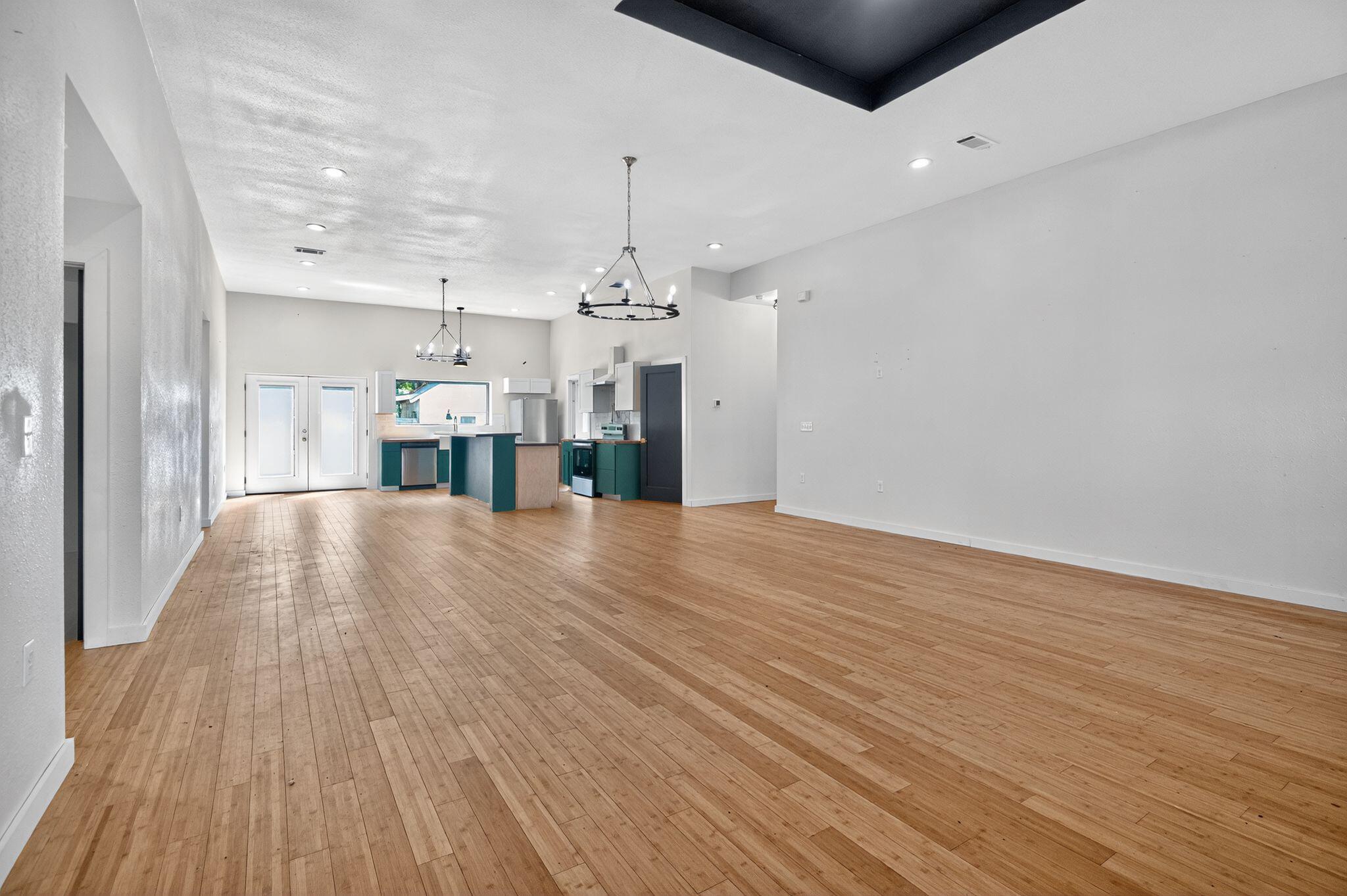 WYNNEHAVEN BEACH ESTATES - Residential