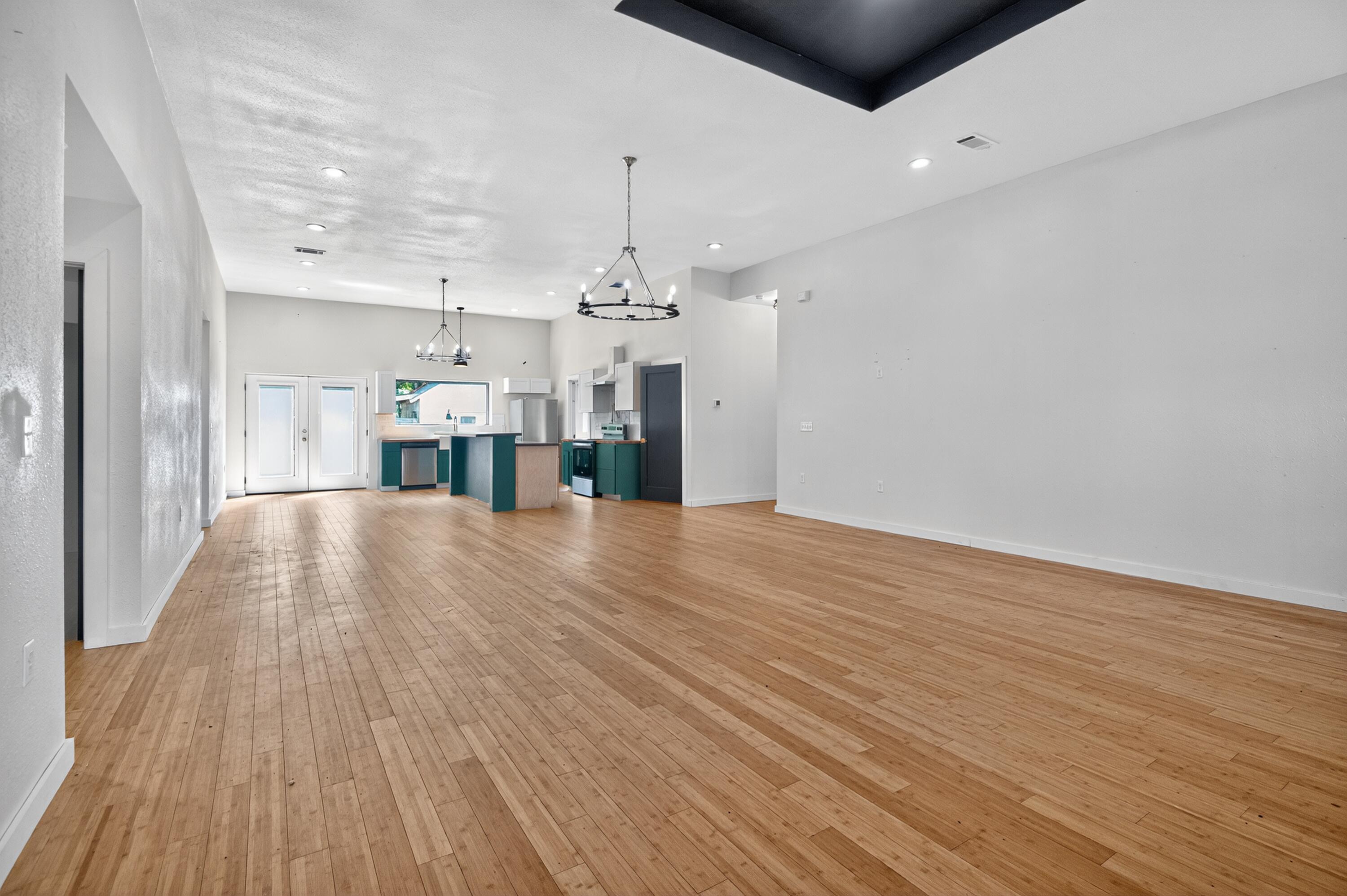 WYNNEHAVEN BEACH ESTATES - Residential