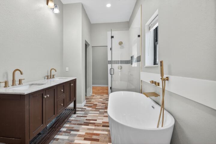 WYNNEHAVEN BEACH ESTATES - Residential