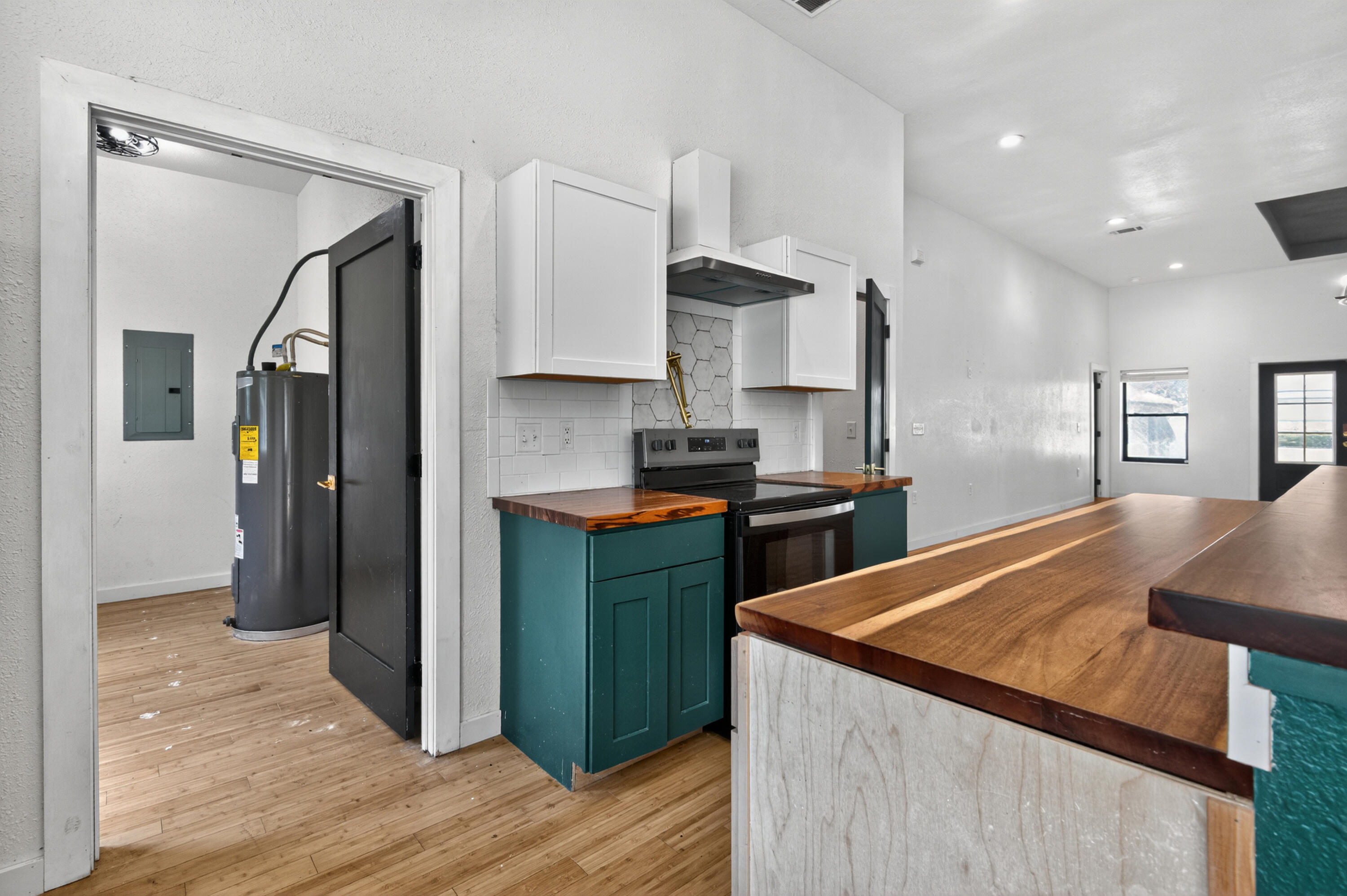 WYNNEHAVEN BEACH ESTATES - Residential