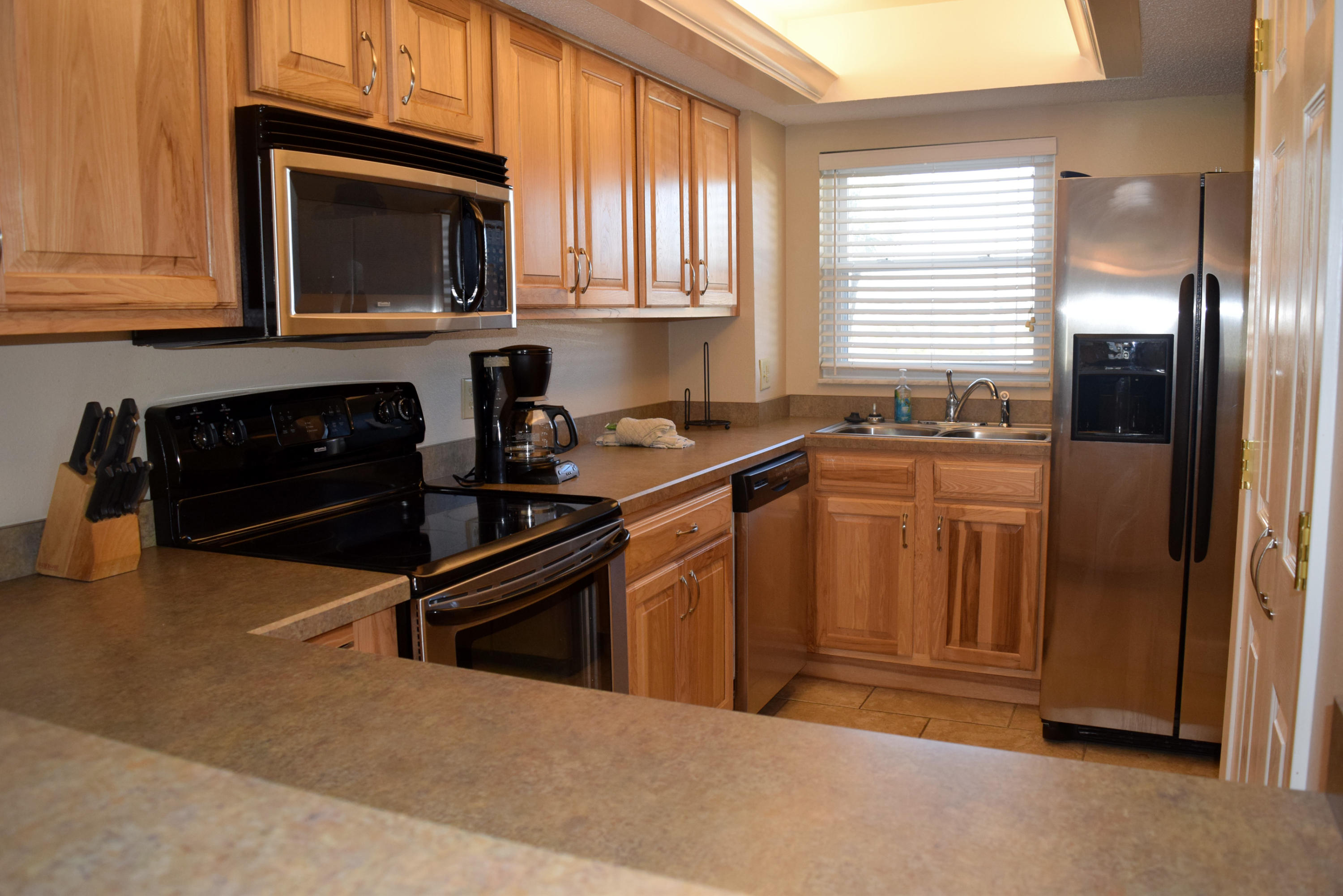 EL MATADOR CONDO - Residential