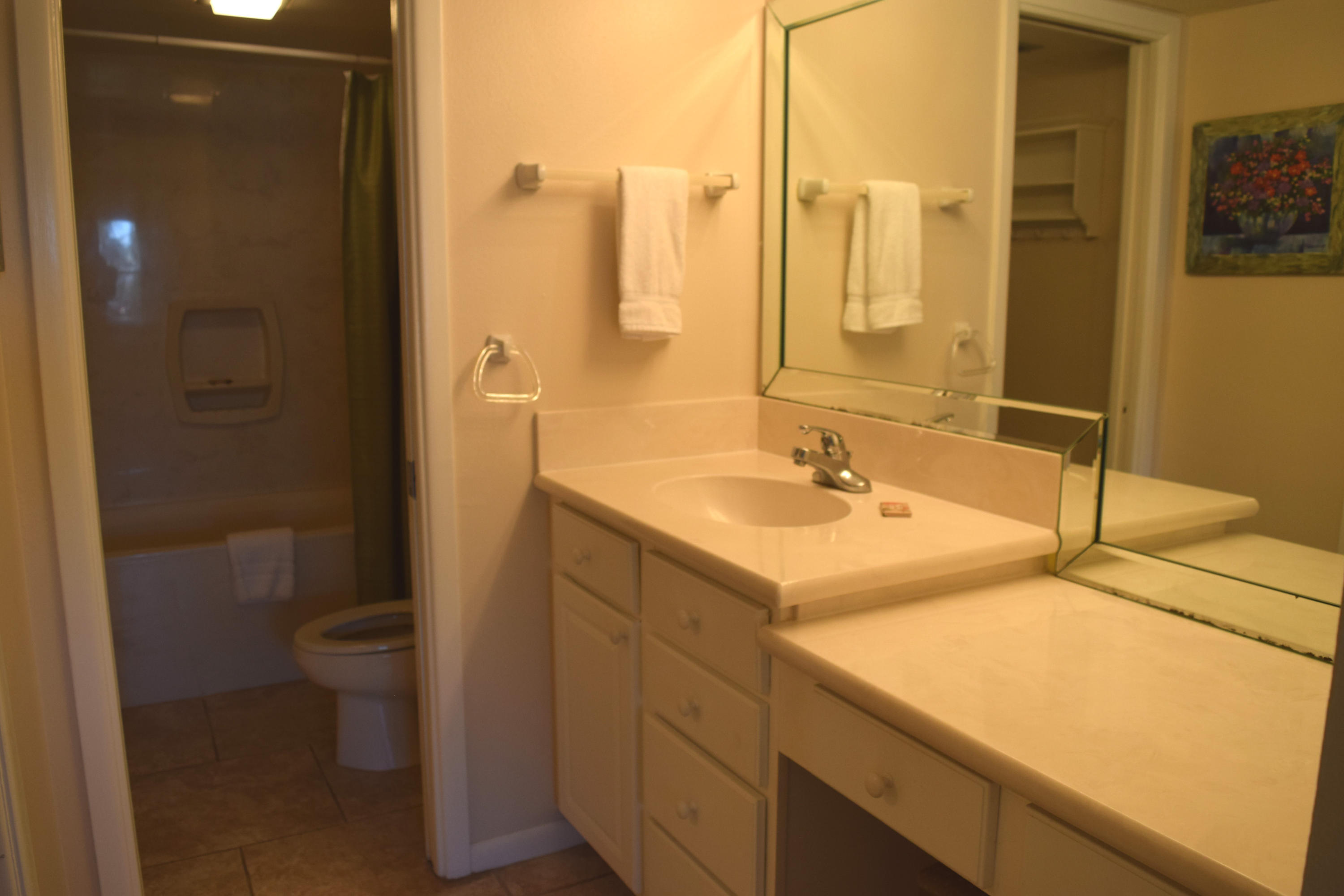 EL MATADOR CONDO - Residential