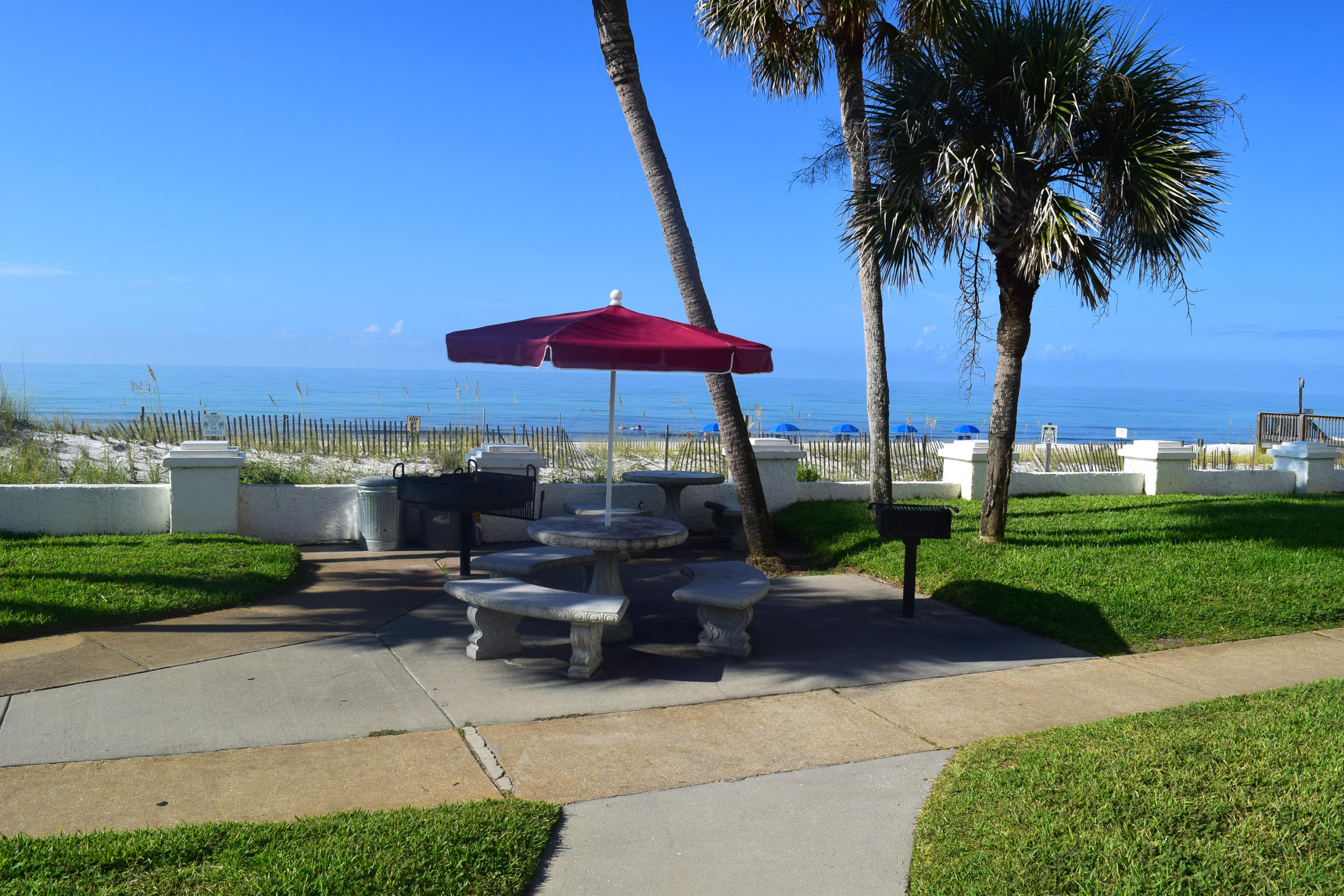 EL MATADOR CONDO - Residential