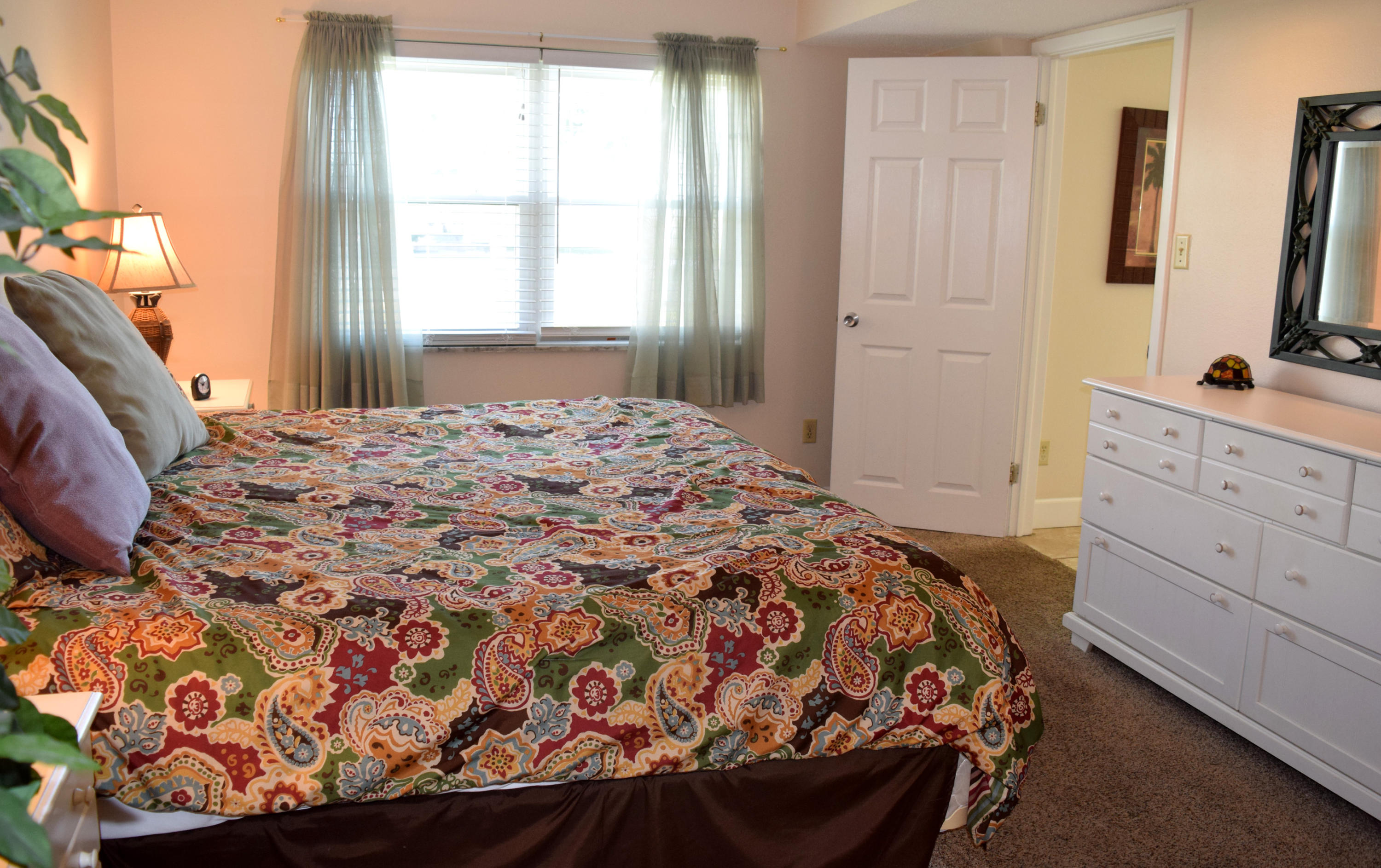 EL MATADOR CONDO - Residential