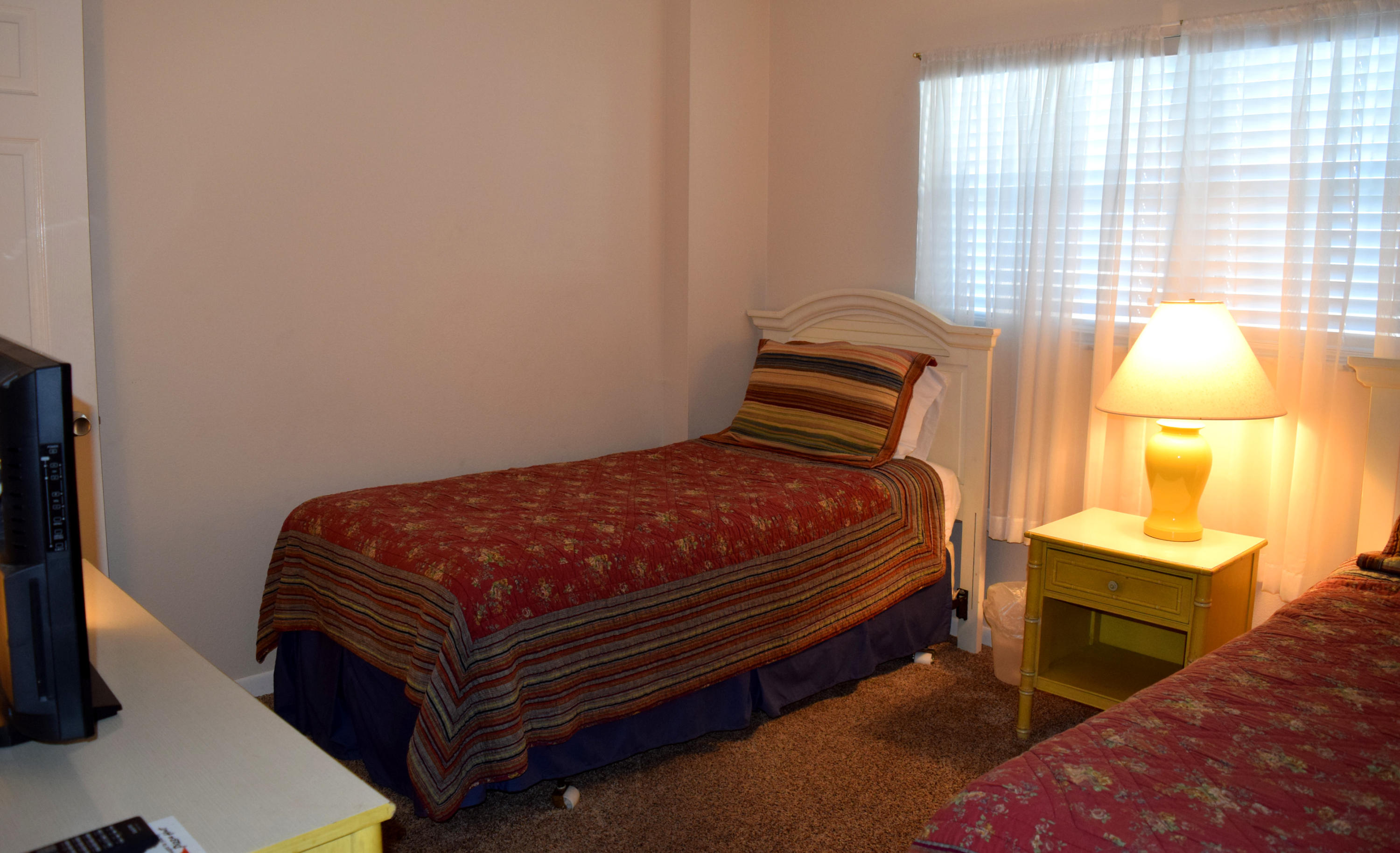 EL MATADOR CONDO - Residential