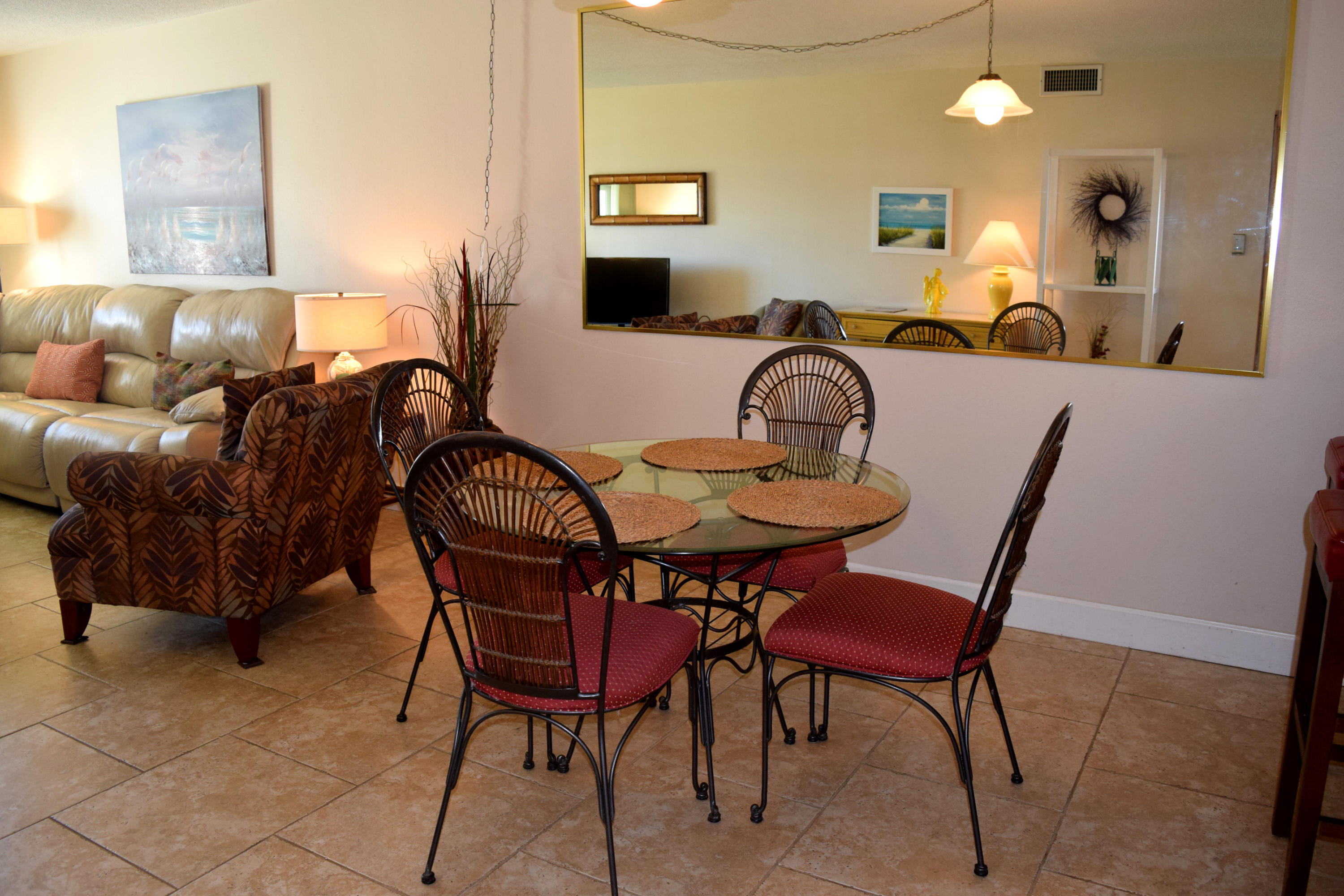 EL MATADOR CONDO - Residential