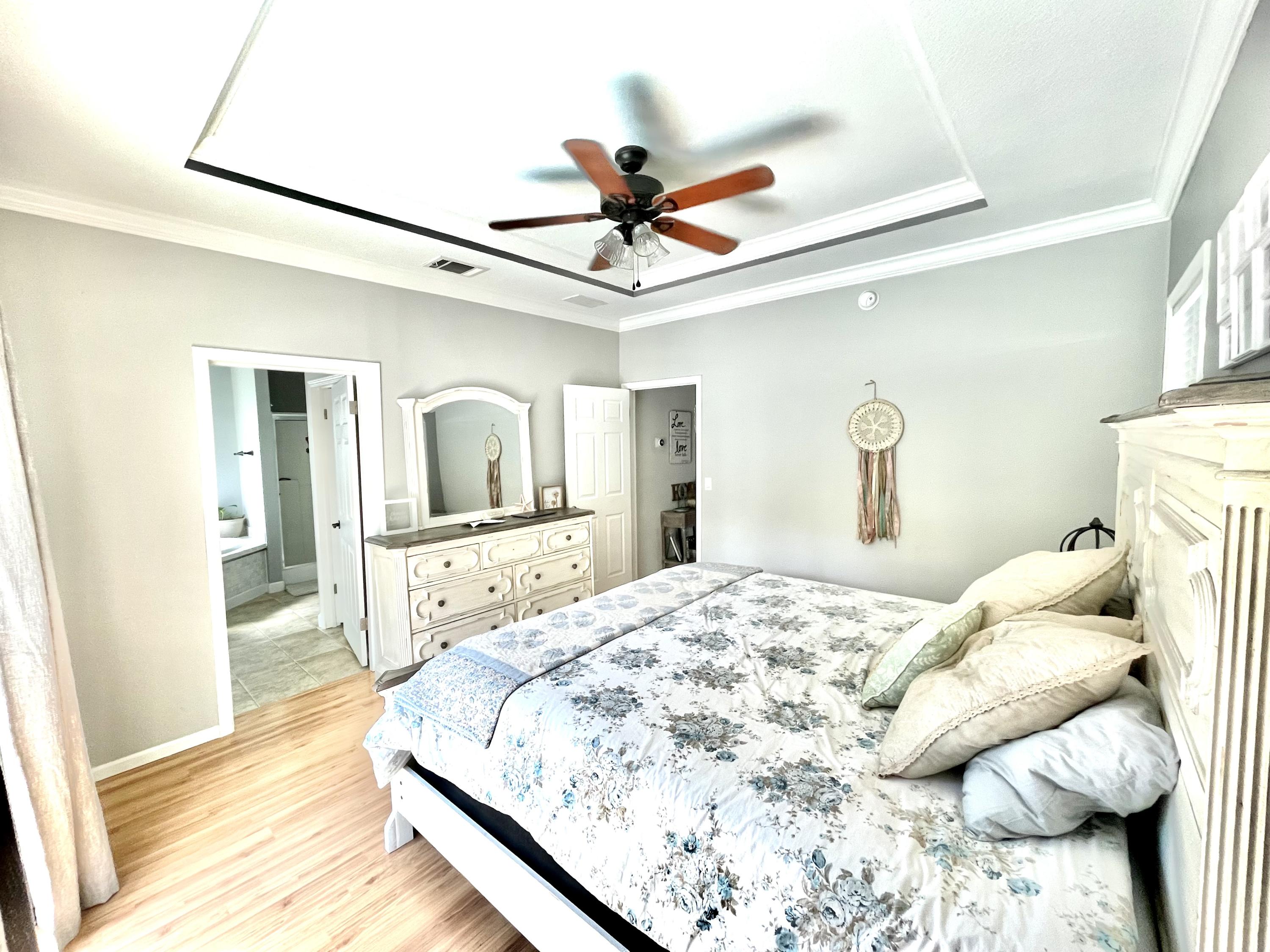 TOWN OF SANTA ROSA - Residential